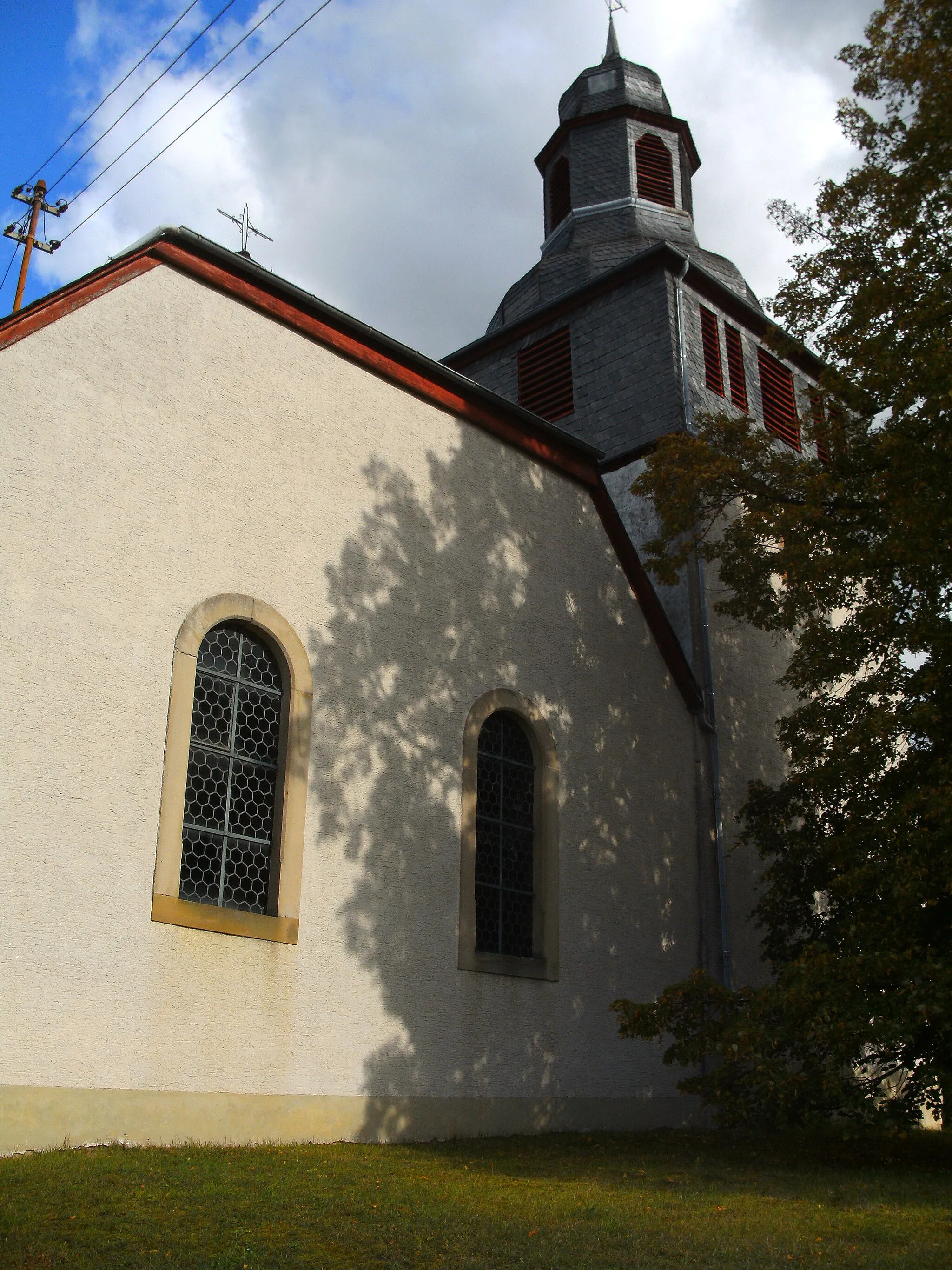 Photo showing: Die Kirche des Ortes Nußbaum