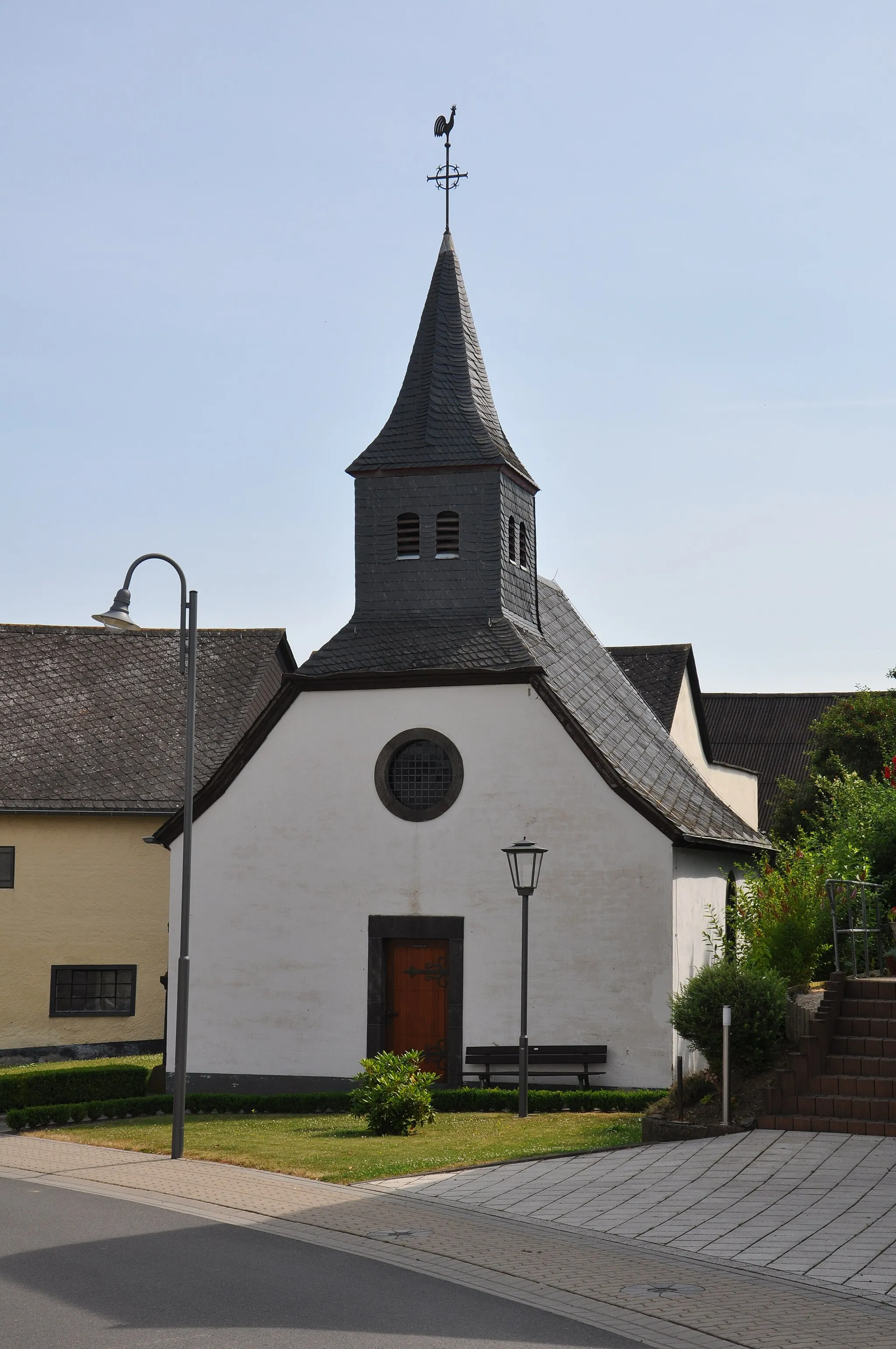 Photo showing: Dünfus, St. Bartholomäus