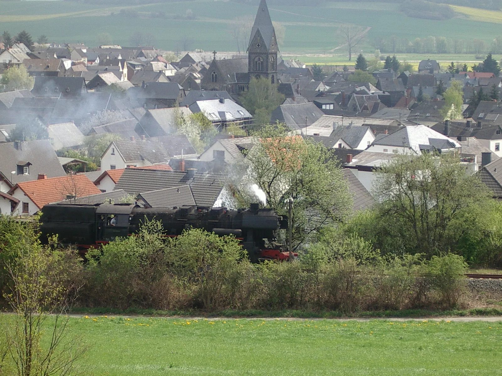 Photo showing: Thür mit Bahnstrecke