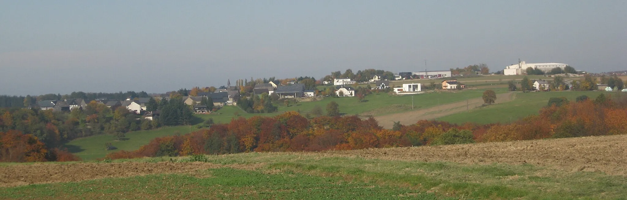 Photo showing: Village Panzweiler in the Hunsrück landscape, Germany.