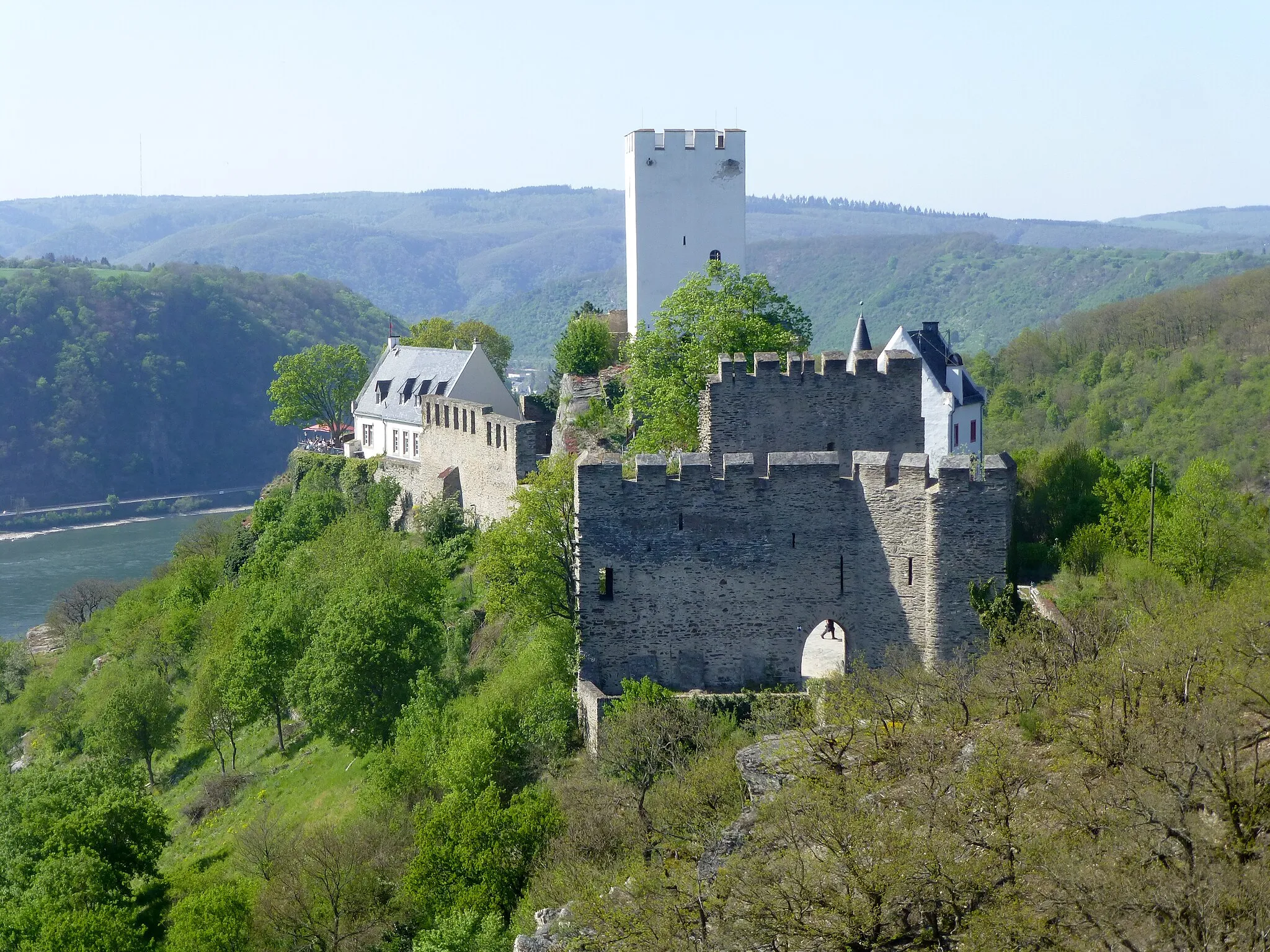 Photo showing: Burg Sterrenberg von der Burg Liebenstein gesehen