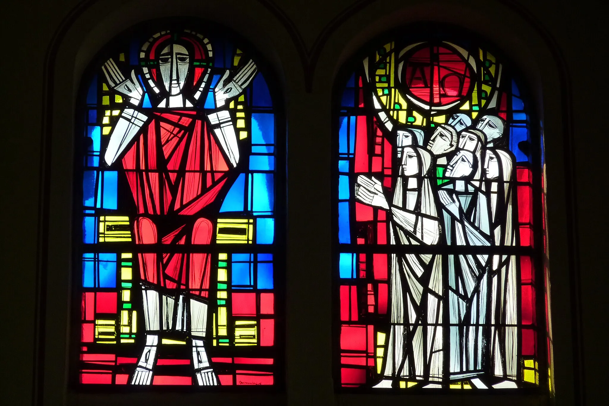 Photo showing: Bleiglasfenster in der katholischen Pfarrkirche St. Bernhard in Kürrenberg