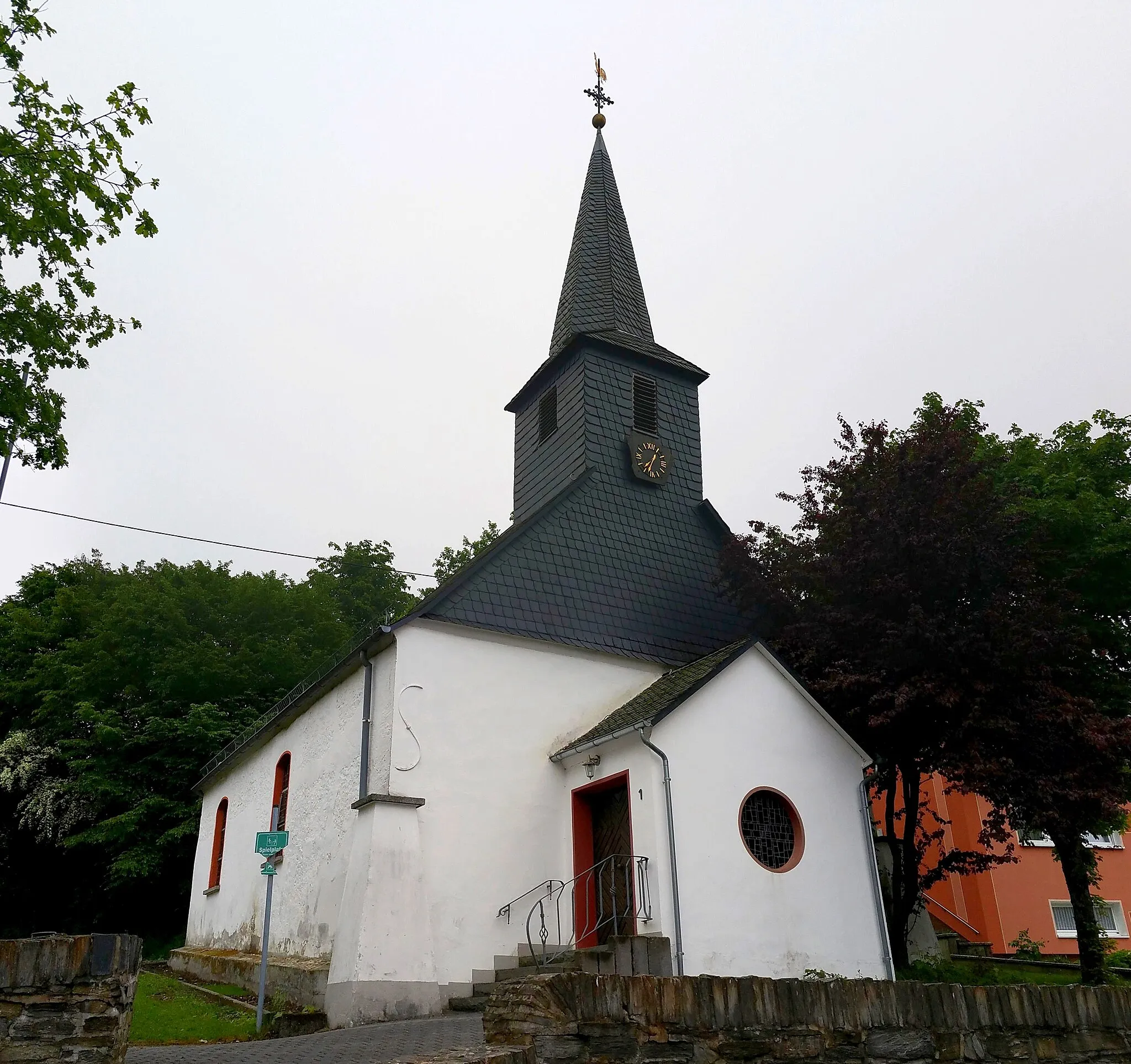 Photo showing: Katholische Kapelle Heilige Walburgis