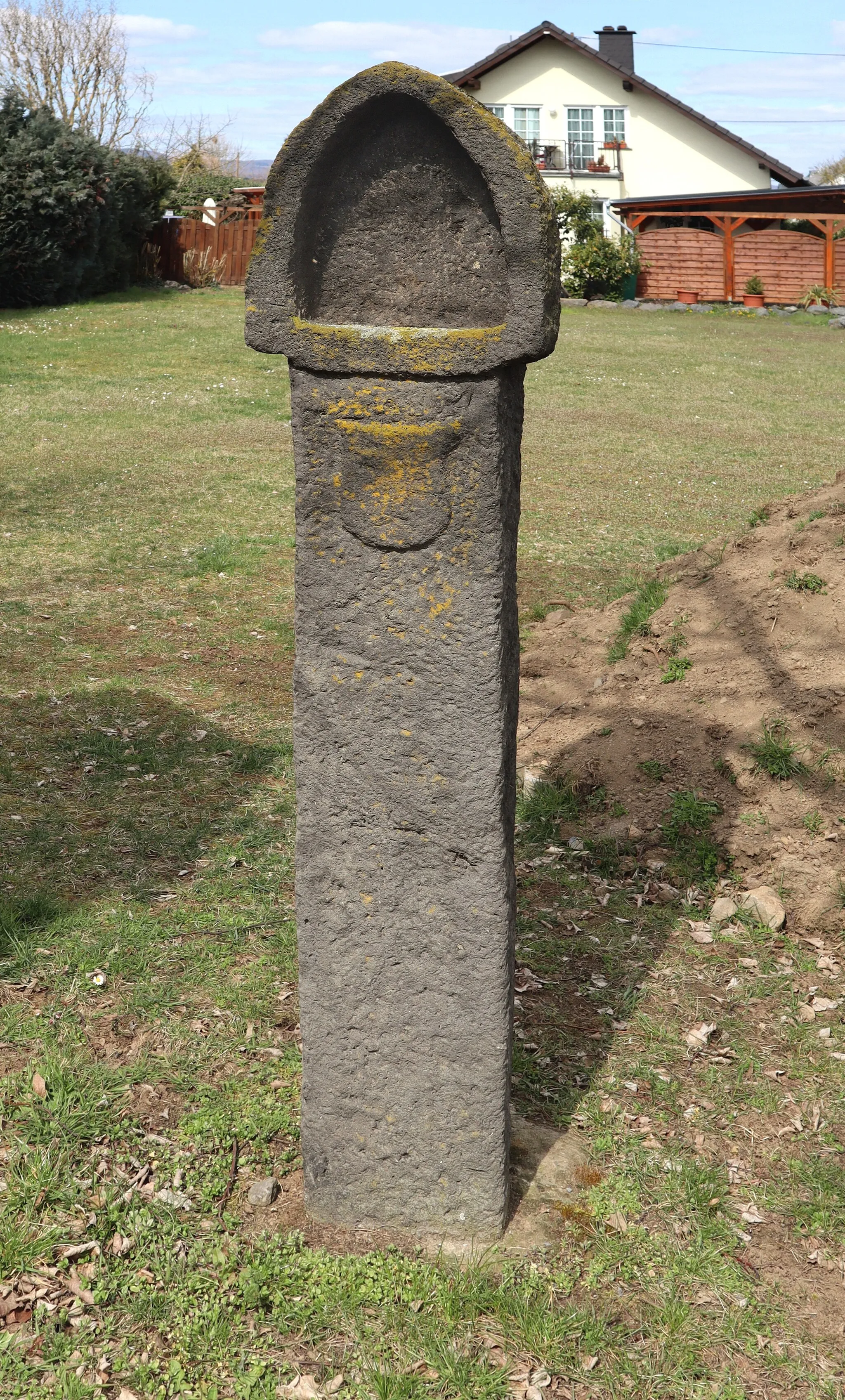 Photo showing: Wayside shrine (16th century) in Polch-Ruitsch (Germany).