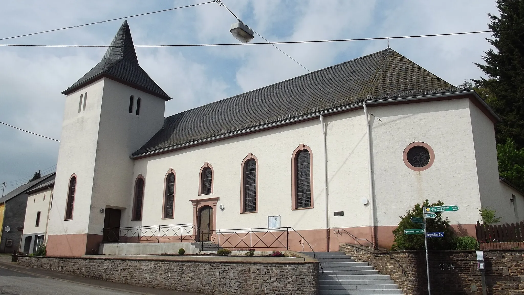 Photo showing: Exterior of the roman catholic church in Morscholz, Saarland