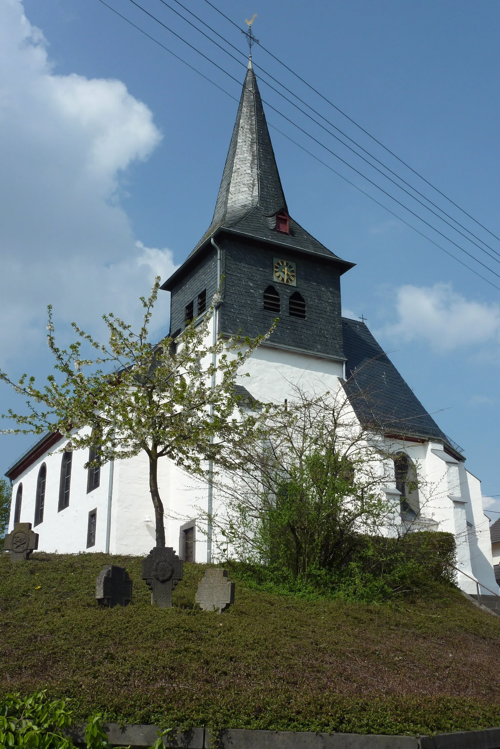 Photo showing: Franken, Katholische Pfarrkirche St. Michael, von Südwesten