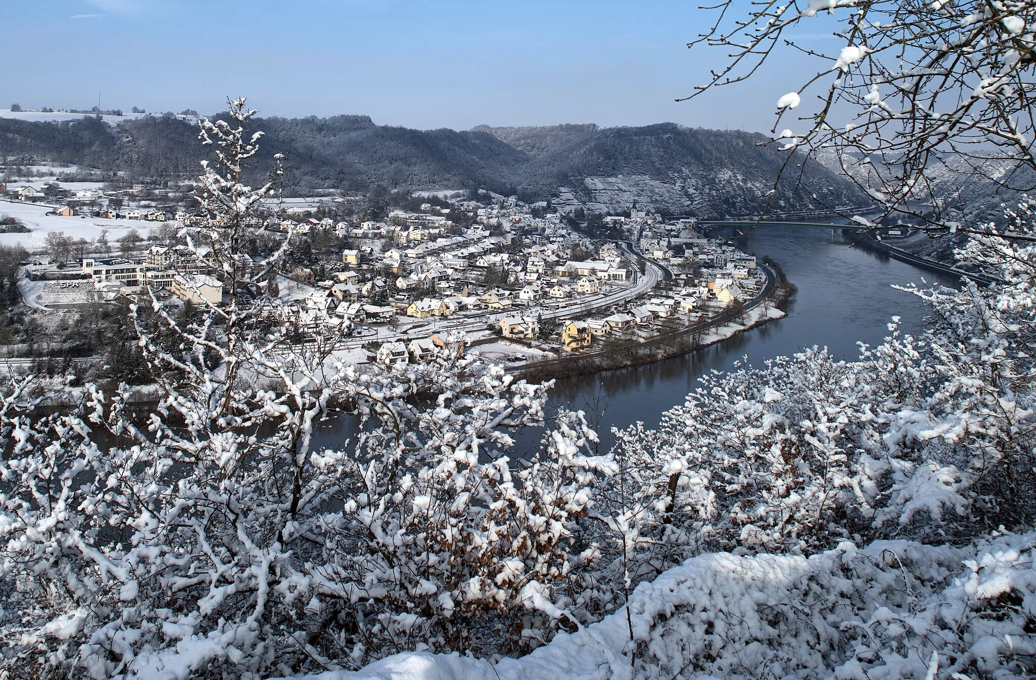 Photo showing: Gesamtansicht von Löf, Blick von der Hubertushöhe