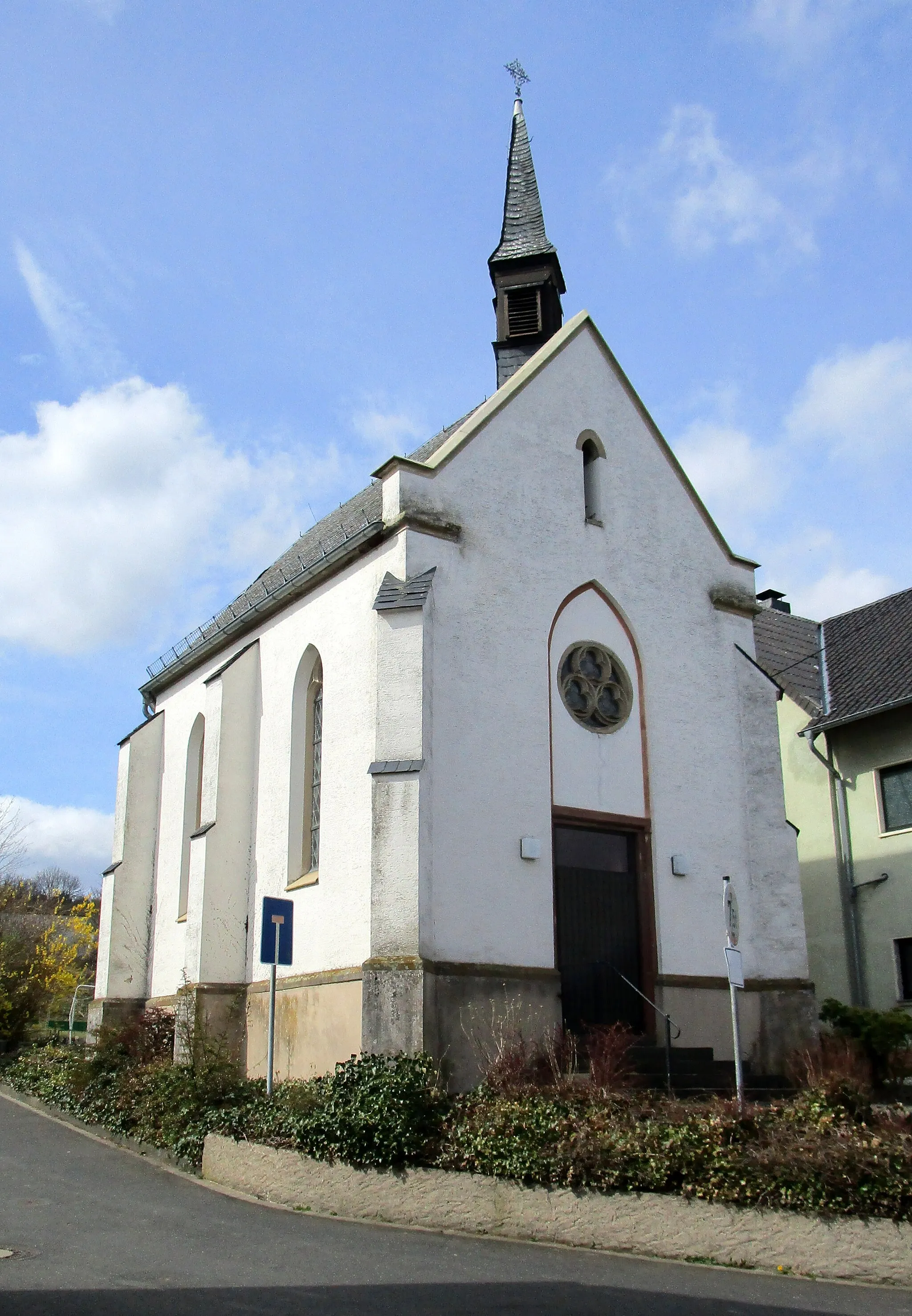 Photo showing: Katholische Filialkirche St. Apollonia, Hummelsberger Straße, Hargarten, Gemeinde Sankt Katharinen