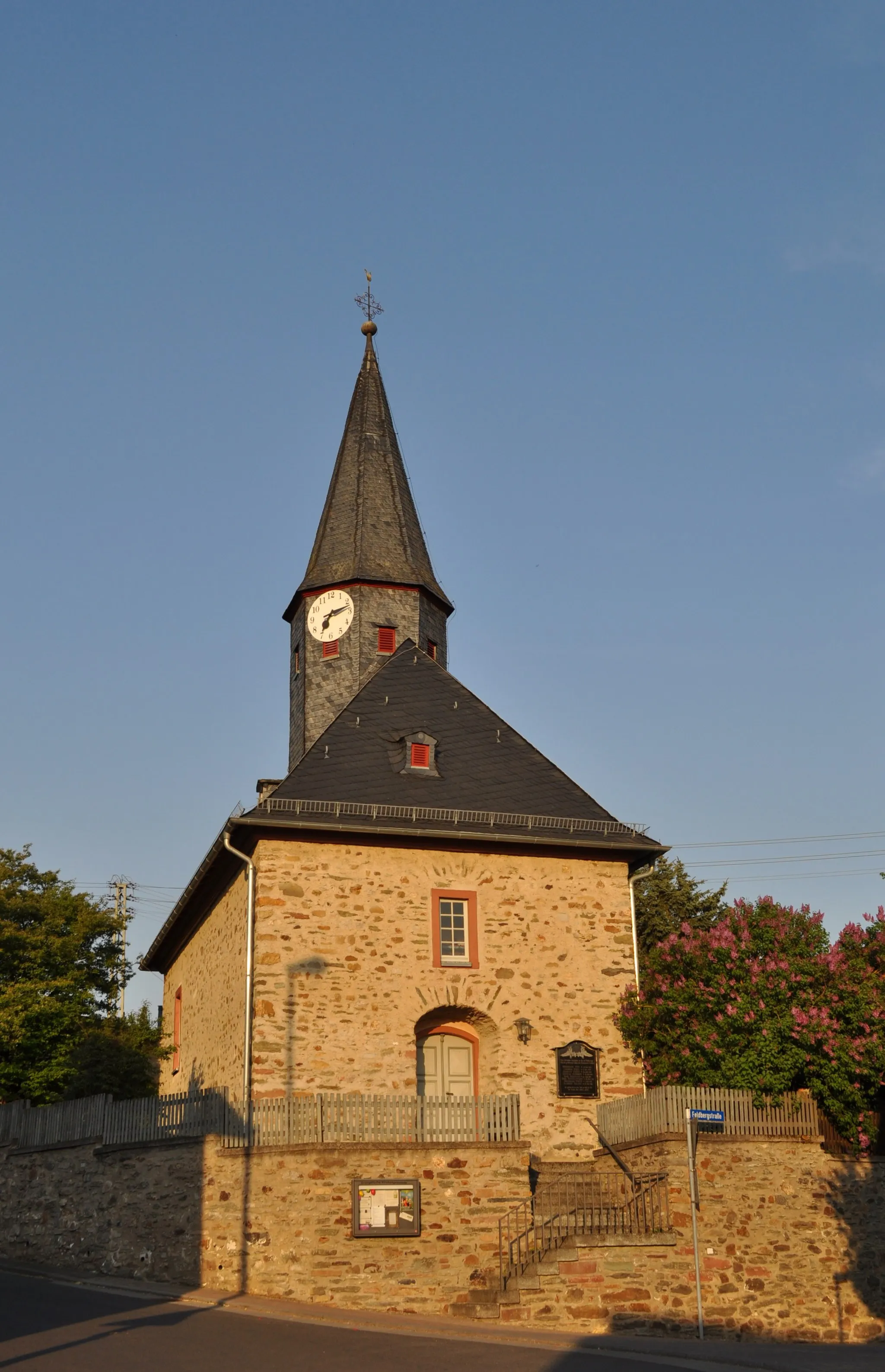 Photo showing: Kirche in Kröftel