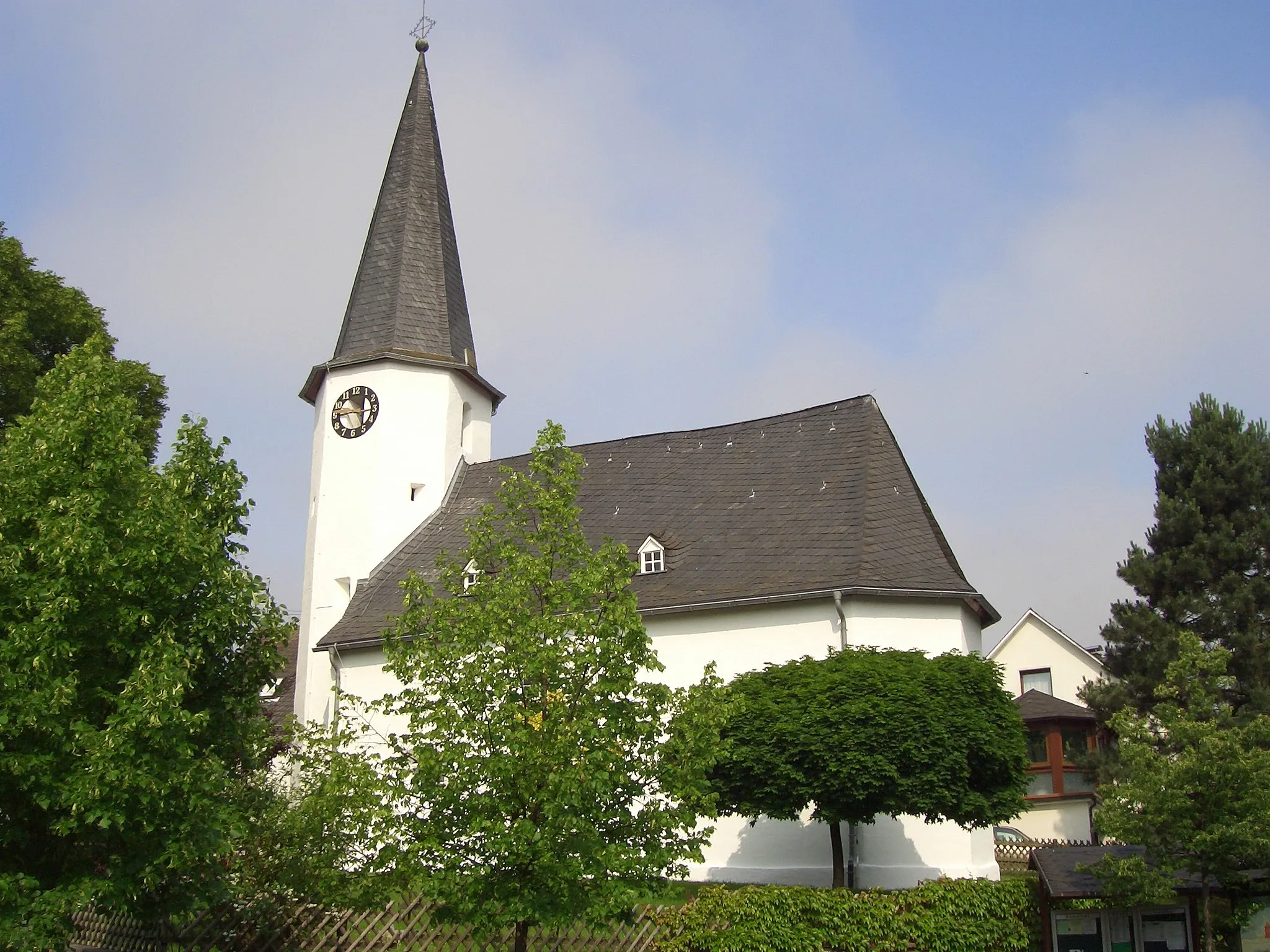 Photo showing: 900 Jahre alte Wehrkirche in Würgendorf