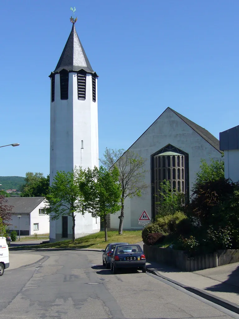 Photo showing: St.Bonifatius Niederbieber