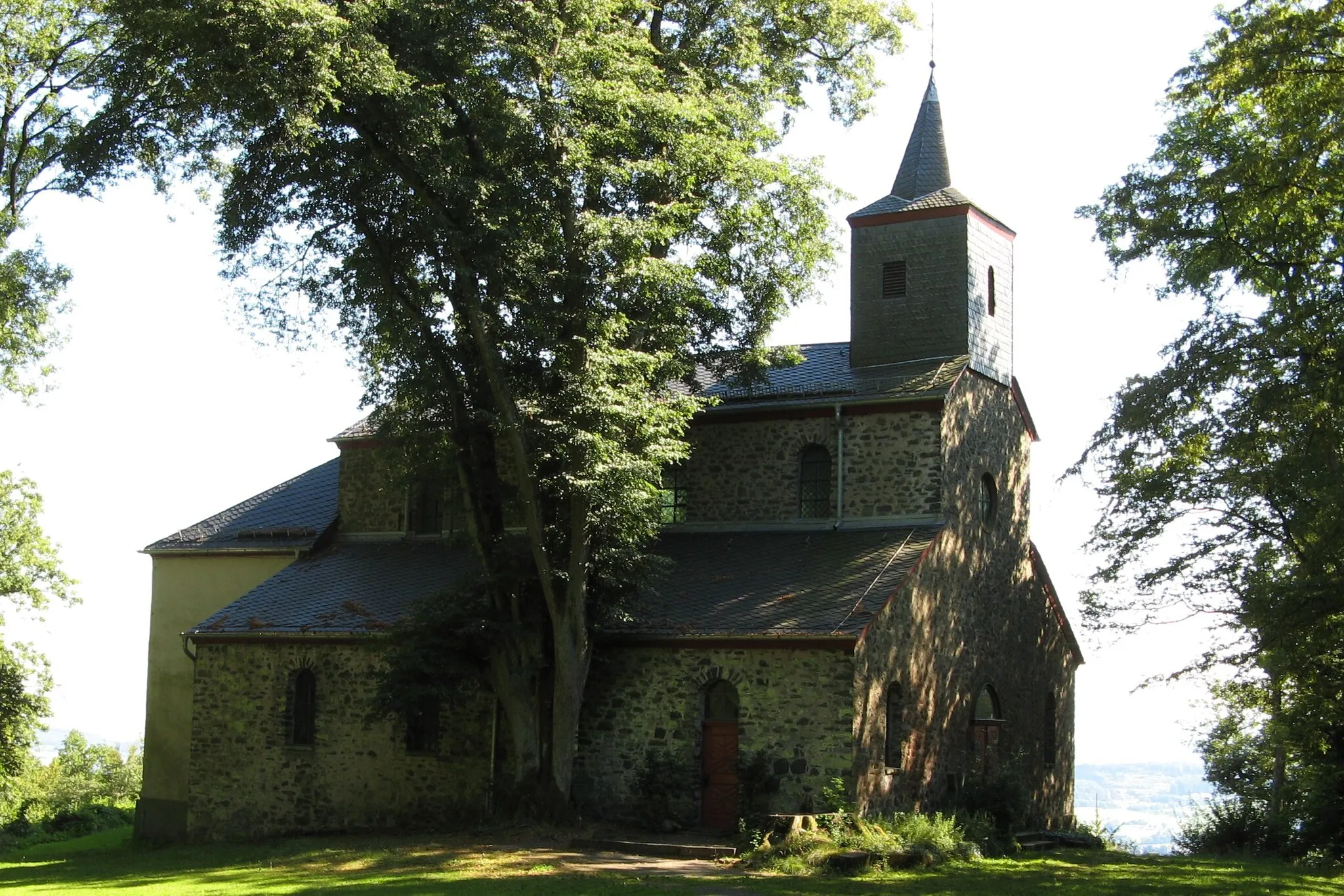 Photo showing: Die Blasiuskapelle bei Frickhofen, Hessen, Deutschland