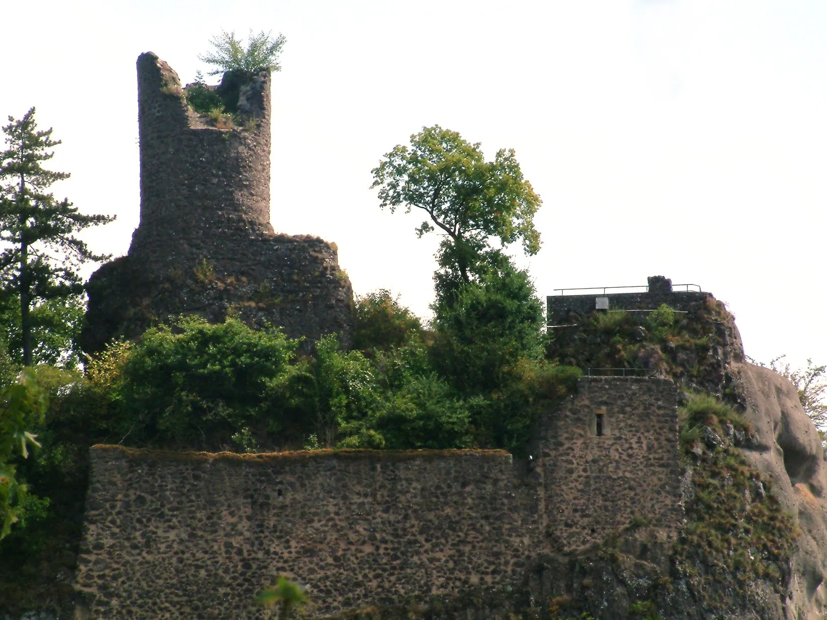 Photo showing: Burg Bosselstein, Idar Oberstein (von NW)