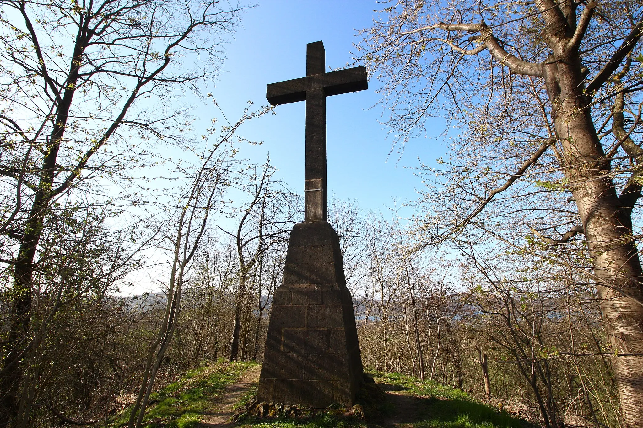 Photo showing: Hochkreuz beim Laacher See, Gemeinde Glees, erschaffen 1906 von Fidelis von Stotzingen