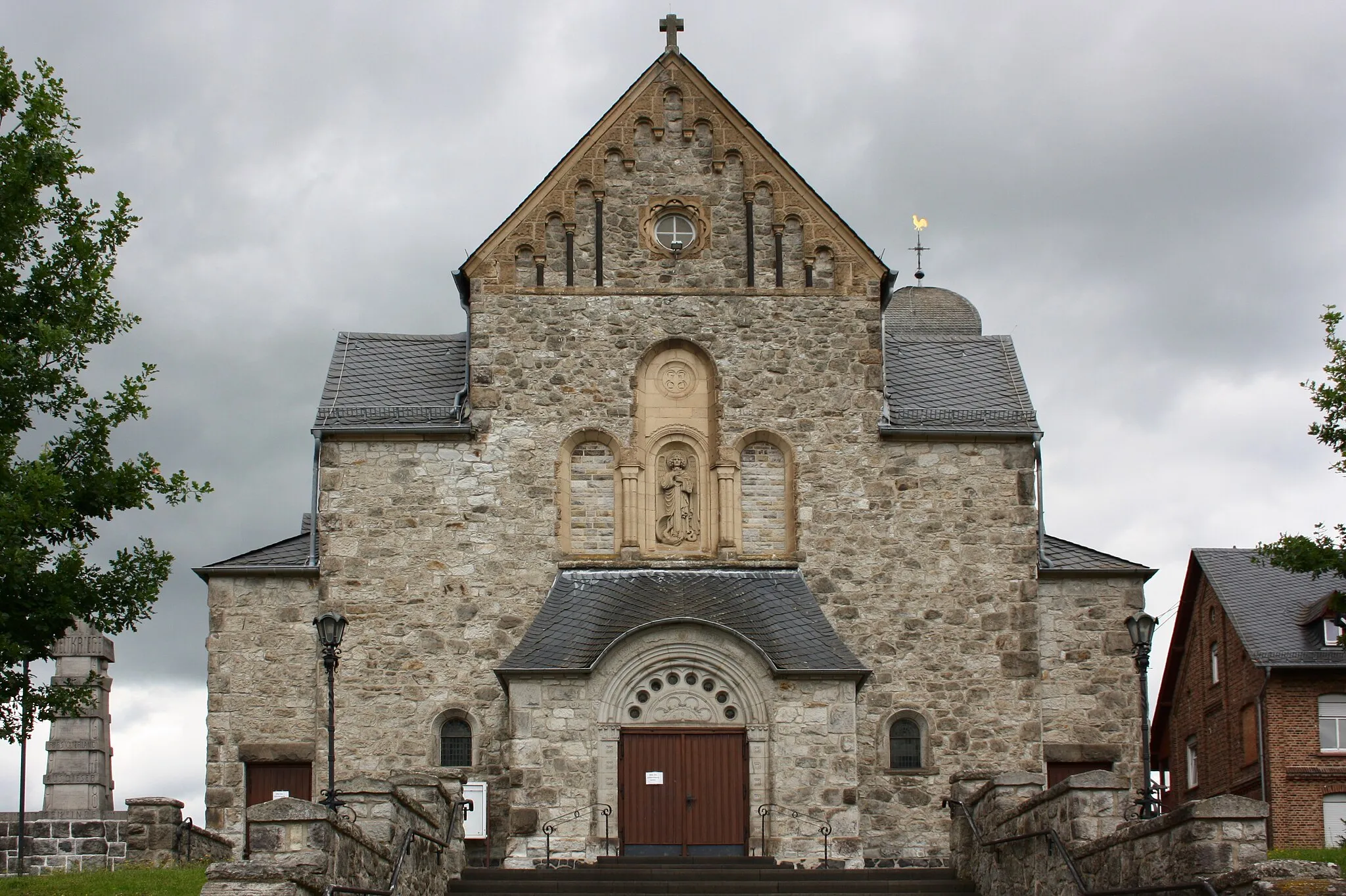 Photo showing: St. Matthias, Steinefrenz, Westerwald, Rheinland-Pfalz, Deutschland