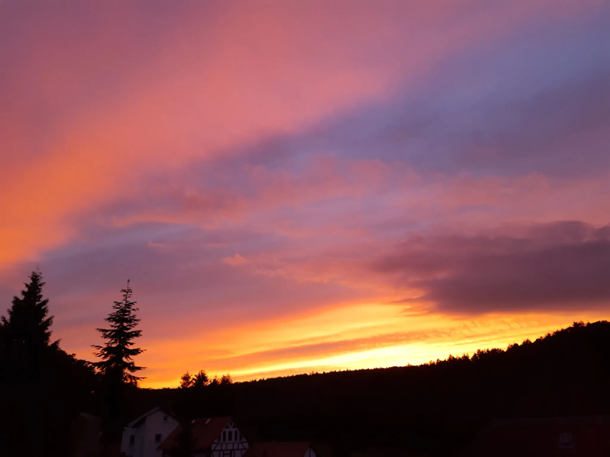 Photo showing: Sky in glowing colours after sunset, Ehrenbach