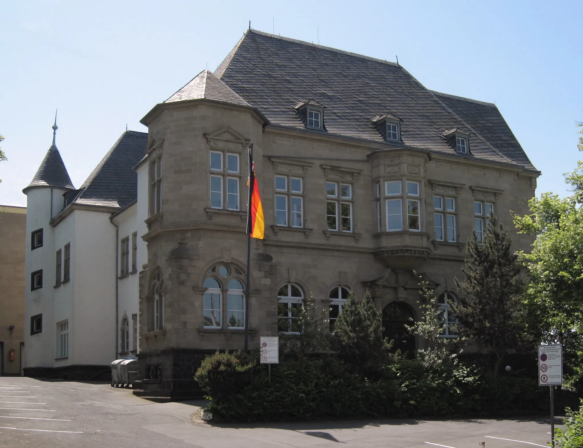 Photo showing: Fachhochschule für öffentliche Verwaltung, Zentrale Verwaltungsschule Rheinland-Pfalz in Mayen.