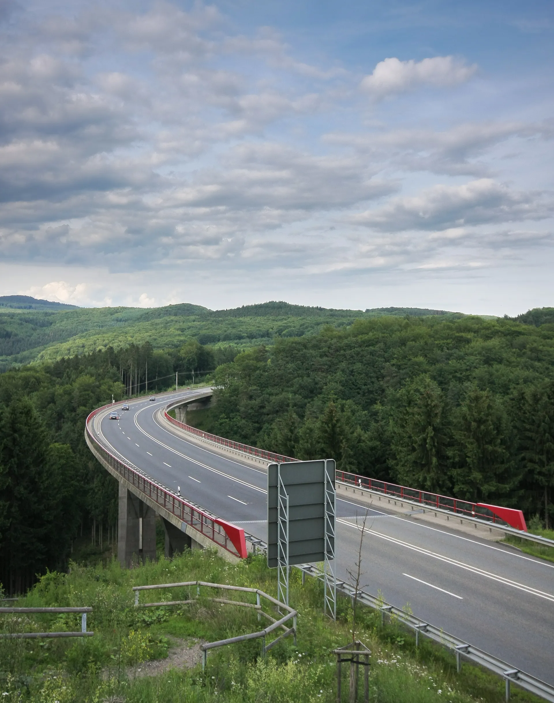 Photo showing: B49 near Neuhäusel, Westerwald, Germany