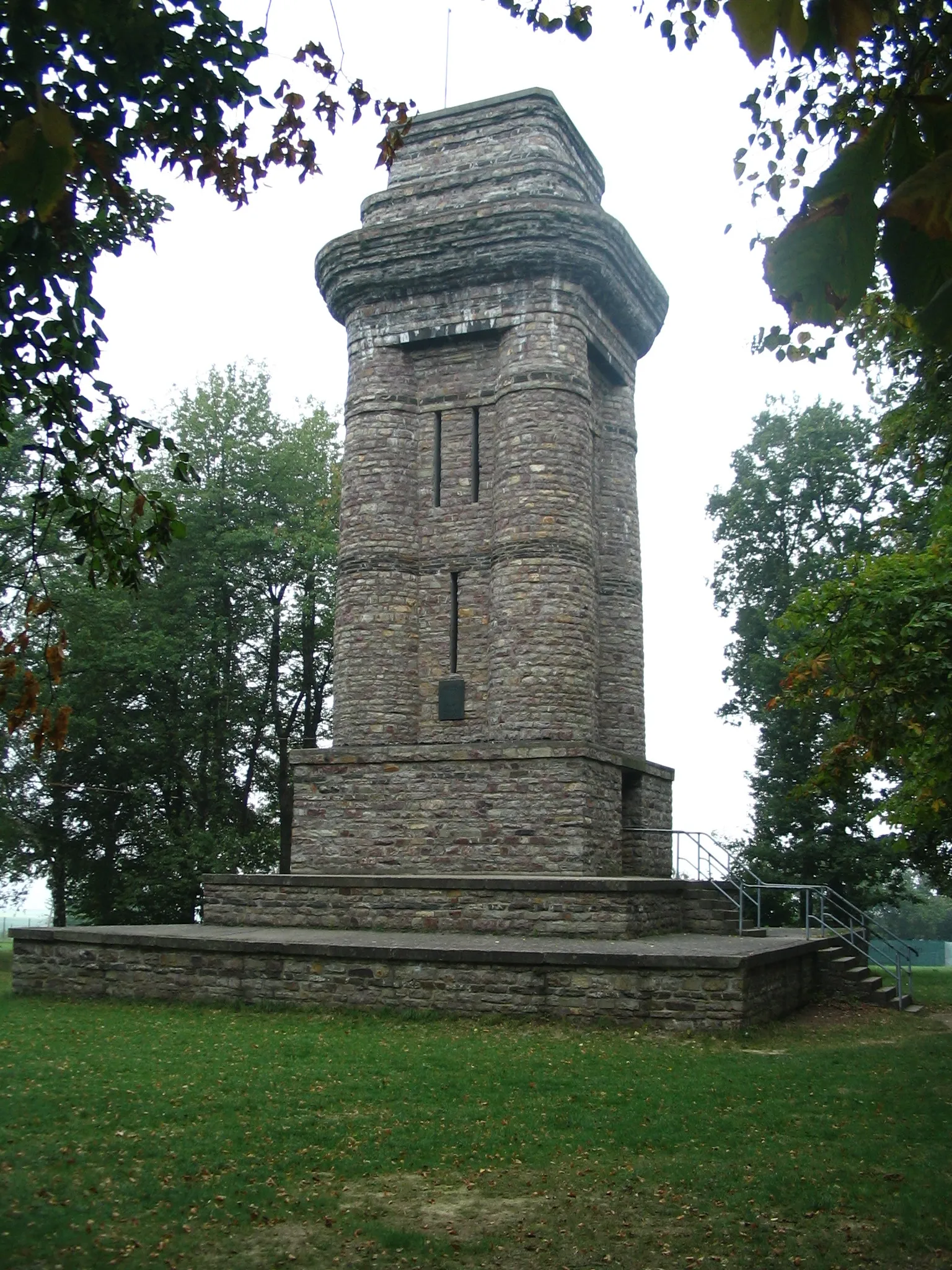Photo showing: Bismarckturm bei Sargenroth im Hunsrück.