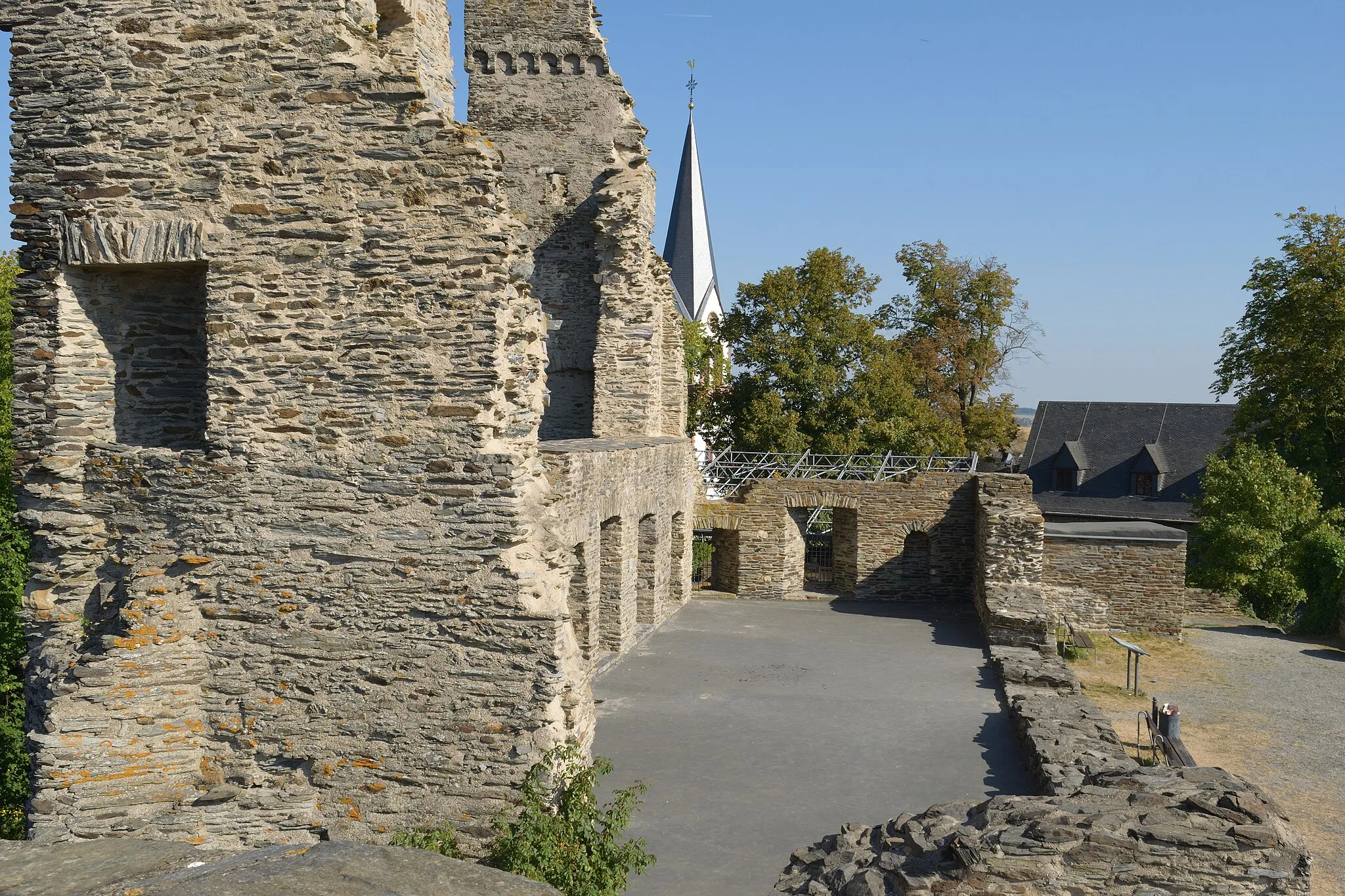 Photo showing: Saalbau (Palas) der Burg Kastellaun