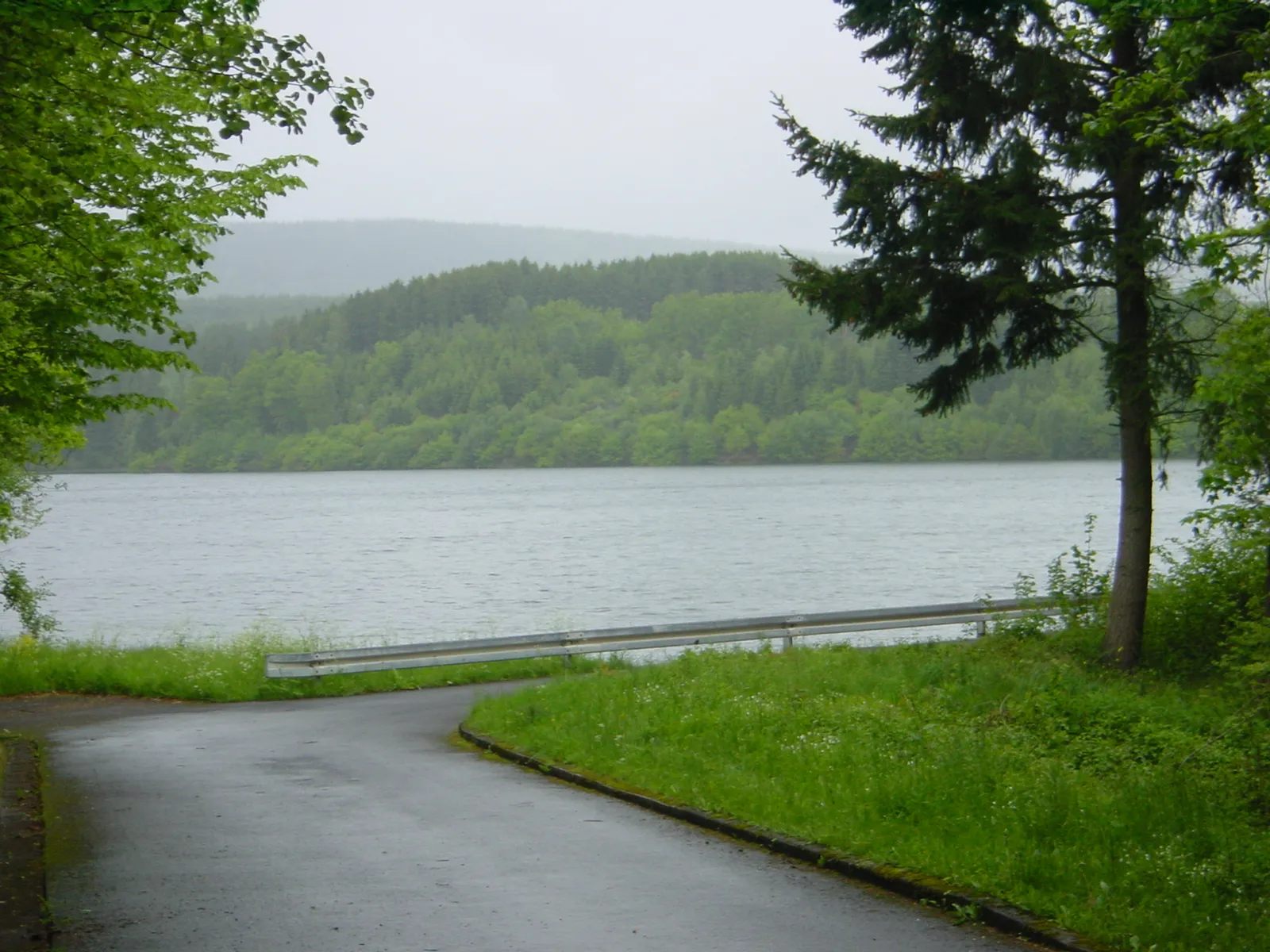 Photo showing: Steinbach dam reservoir near Idar-Oberstein, Germany