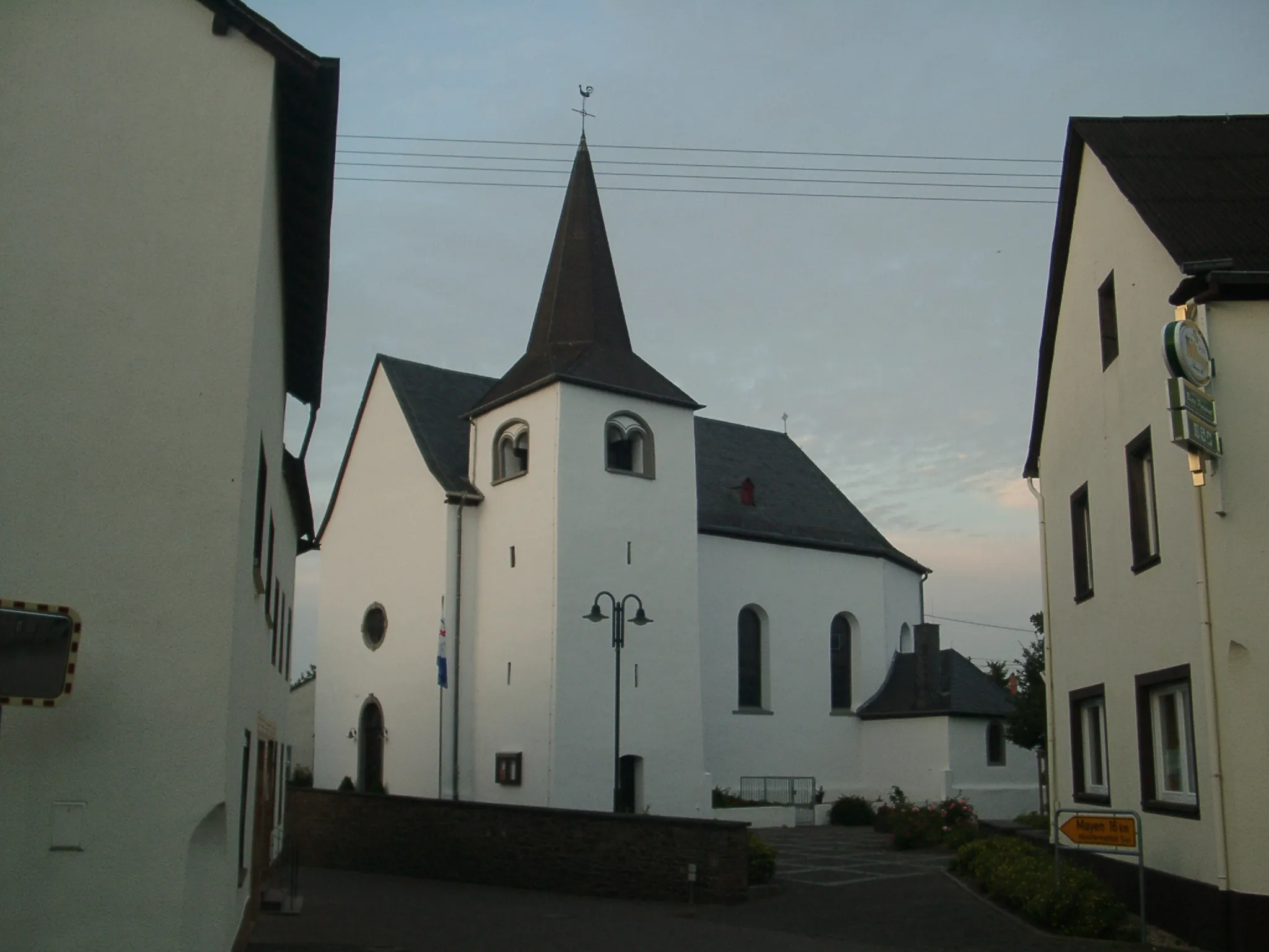 Photo showing: Pillig, Pfarrkirche, Kreis Mayen-Koblenz - selbst fotografiert (Klaus Graf) 23.7.2005 -