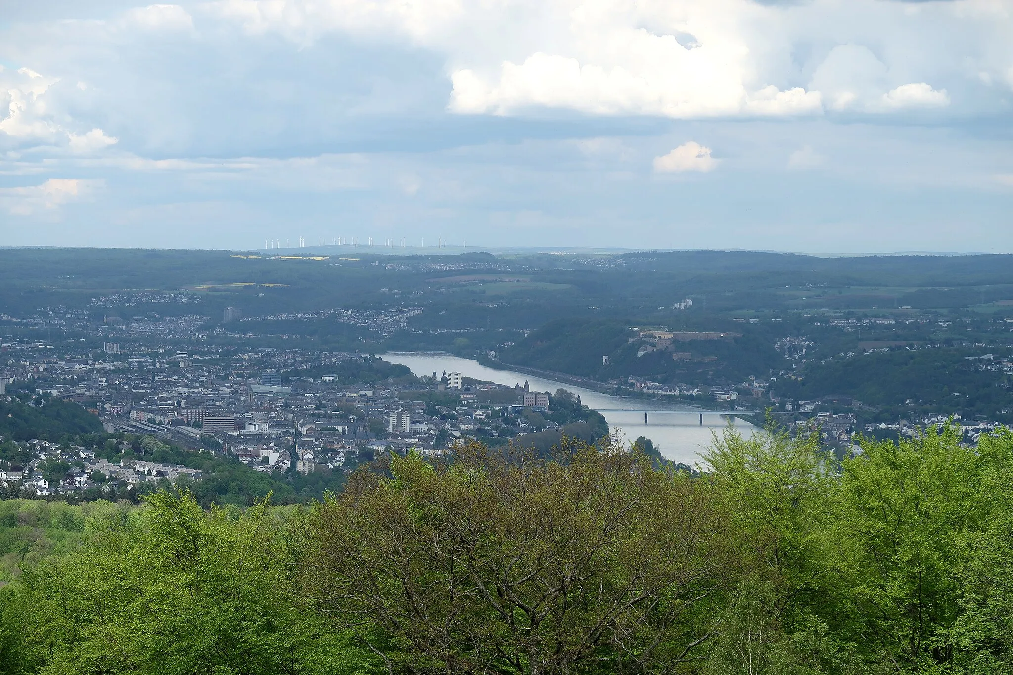 Photo showing: Koblenz as seen from the viewpoint on top of Kühkopf