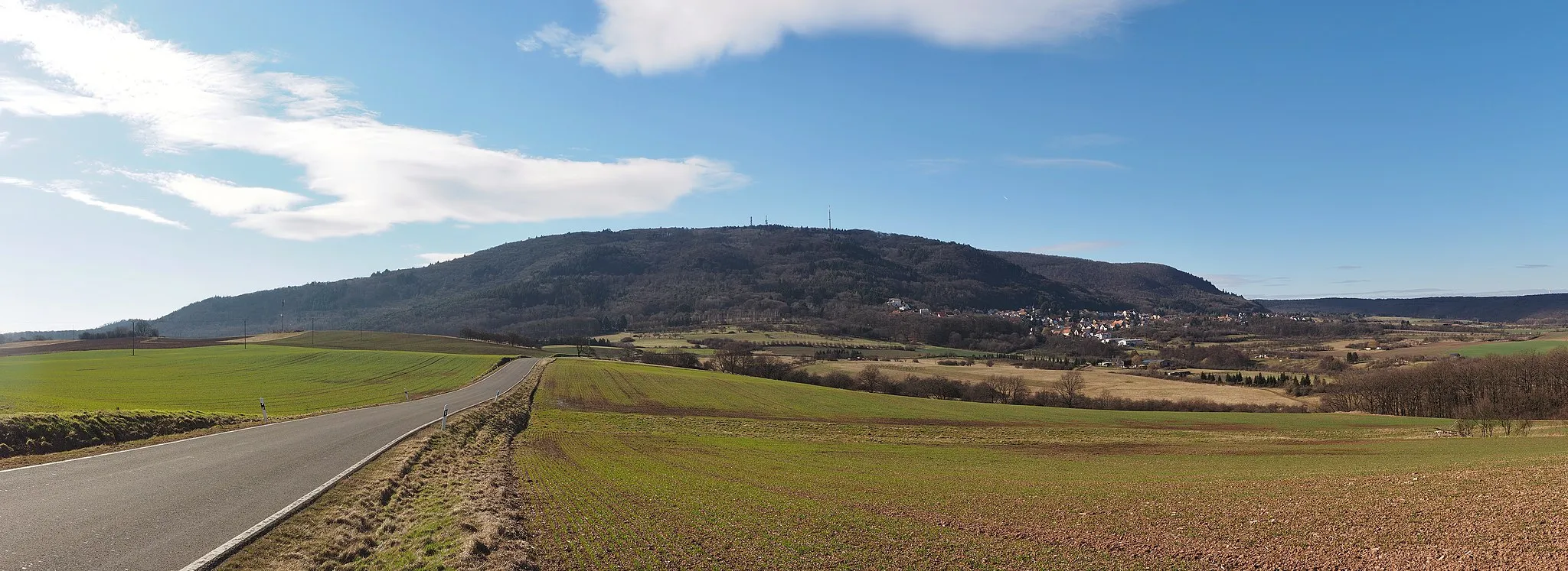 Photo showing: View of Donnersberg from the east