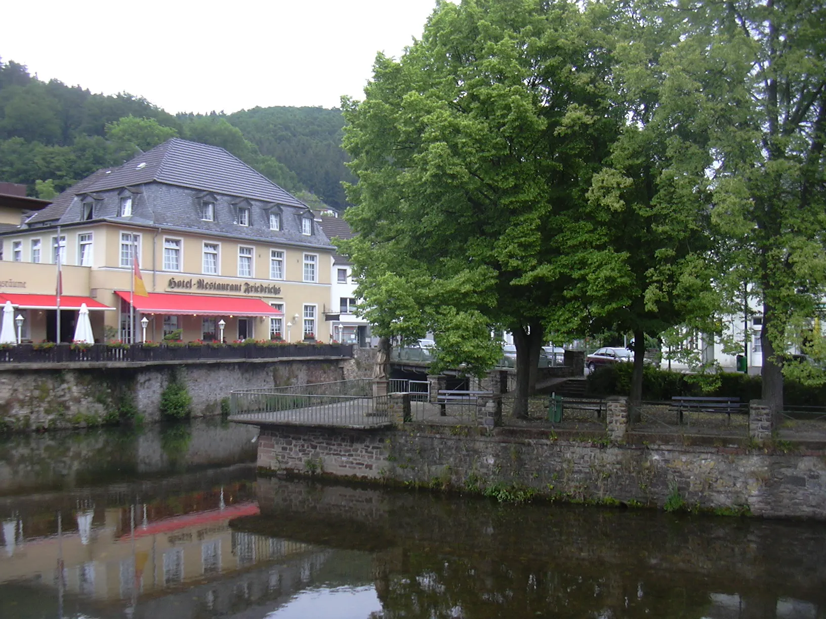 Photo showing: Gemünd, Northrhine-Westphalia; Olef and Urft; St. Nepomuk