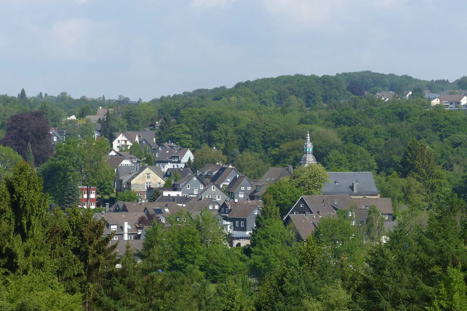 Photo showing: Ortsansicht Dhünn vom Ortsteil Hülsen aus.