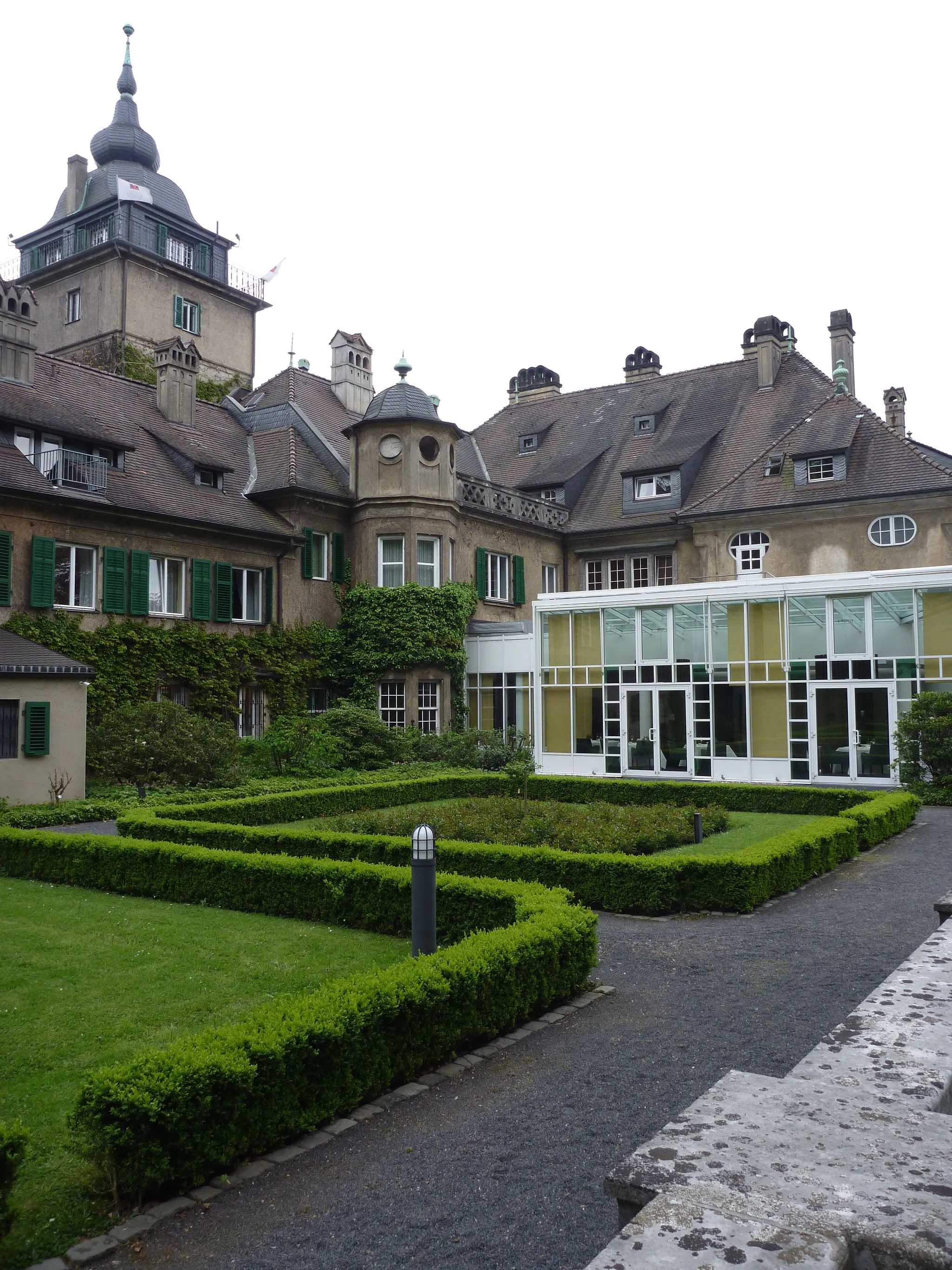 Photo showing: Schloss Lerbach in Bergisch Gladbach, Innenhof