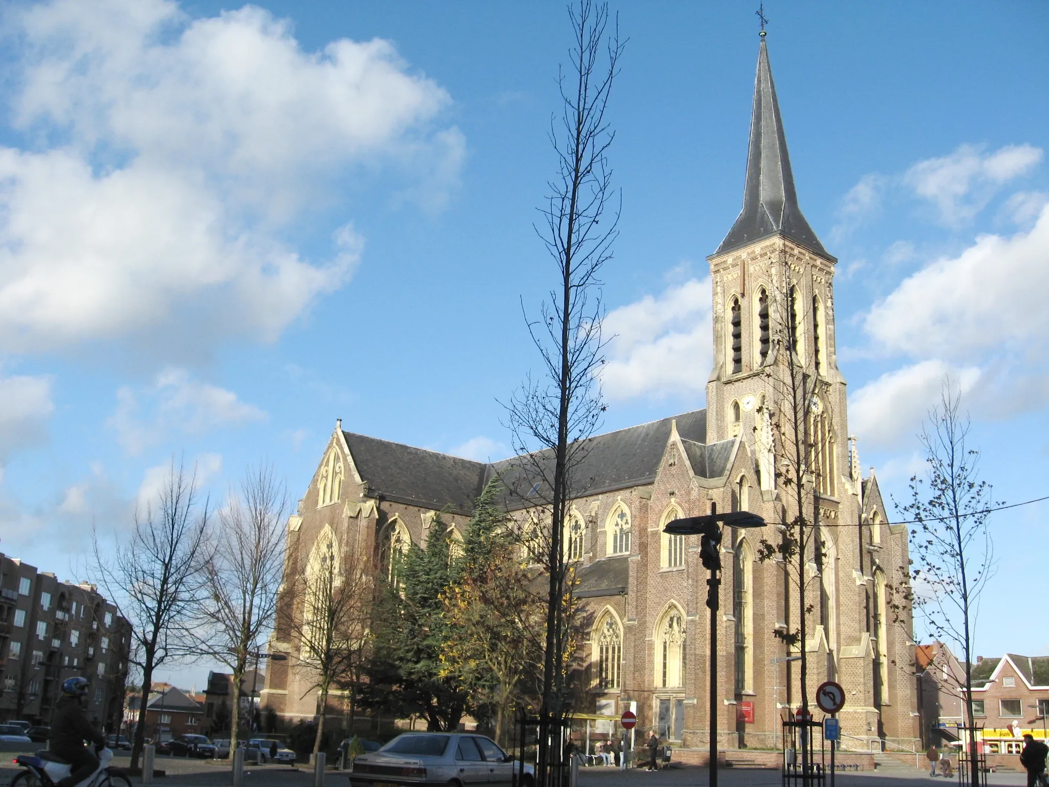 Photo showing: Church of Saint Ursula in Lanaken, Limburg, Belgium