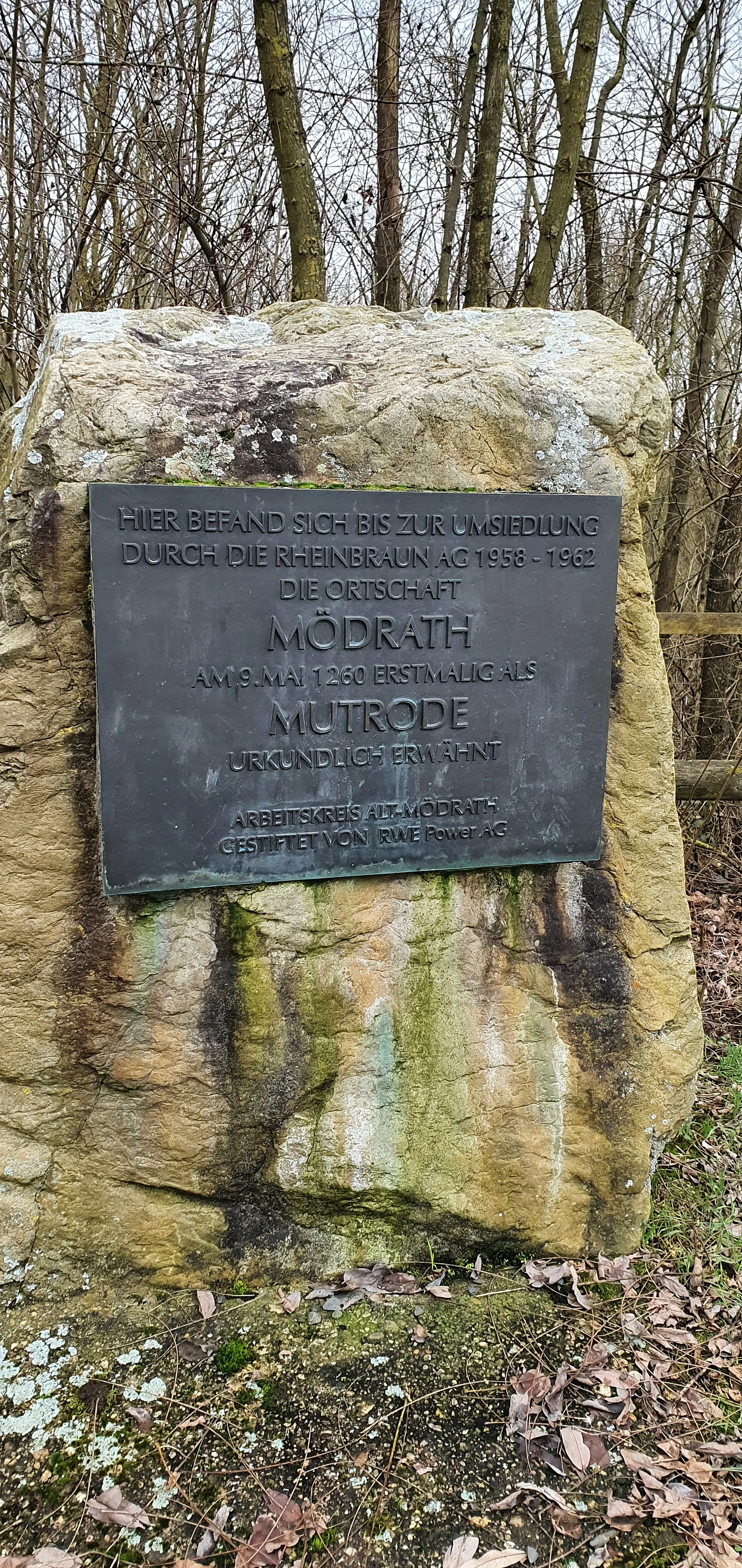 Photo showing: Mödrath (als Mutrode erstmalig 9. Mai 1260 urkundlich erwähnt)