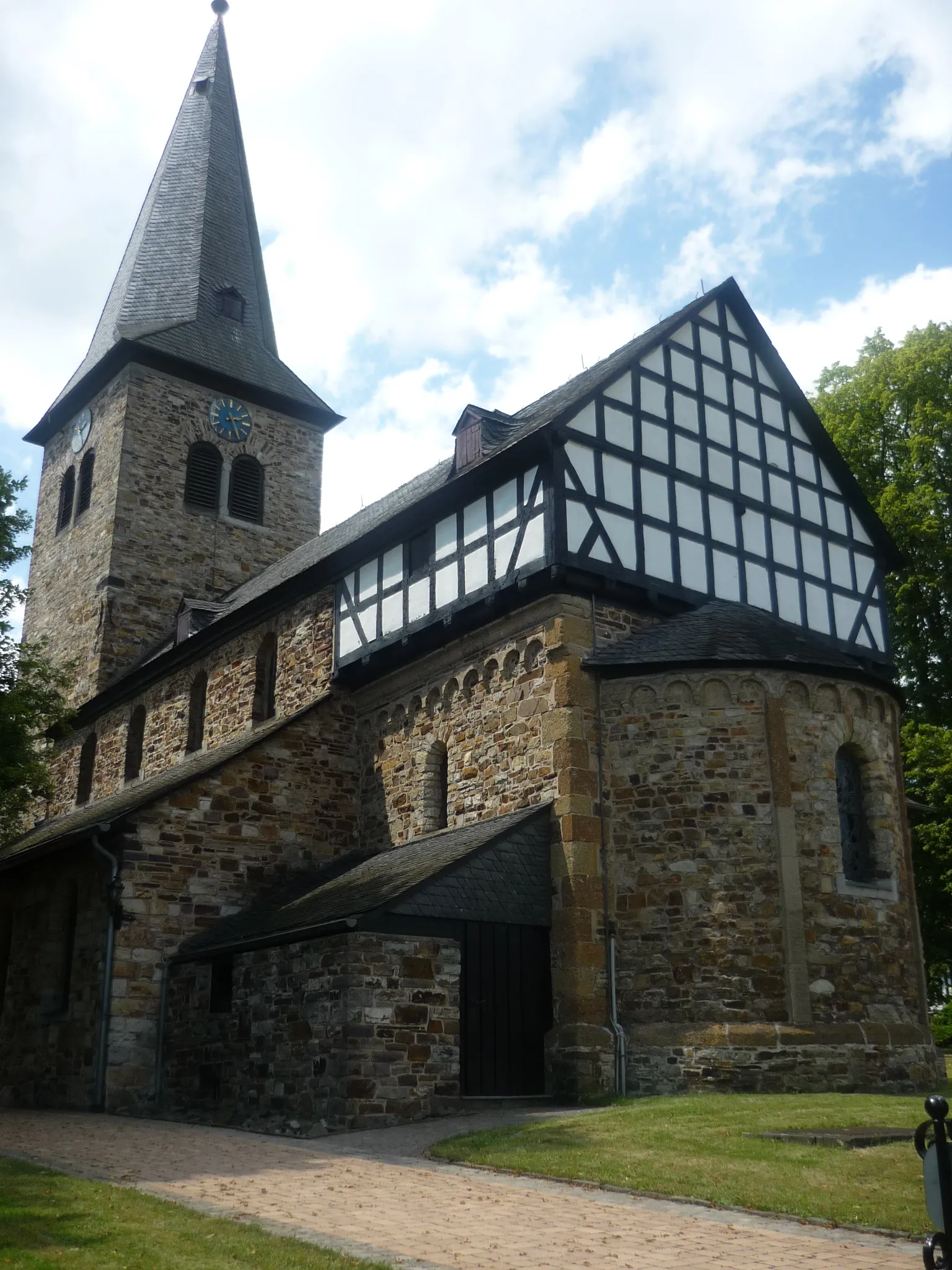 Photo showing: Old church in Mehren Westerwald