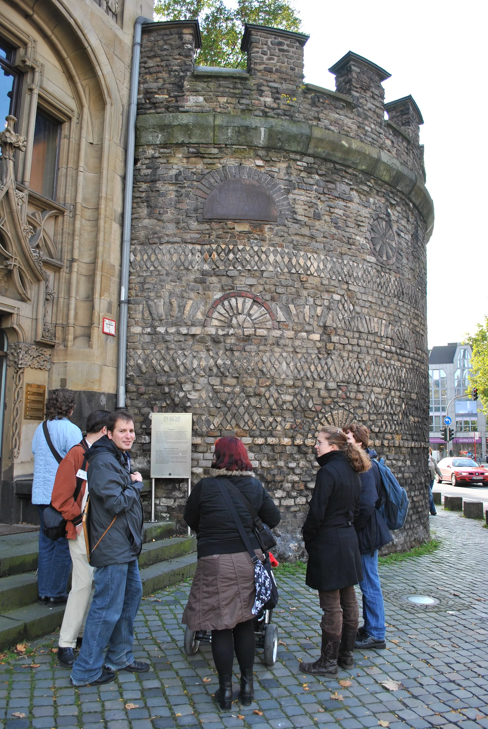 Photo showing: Am sog. "Römerturm" in Köln