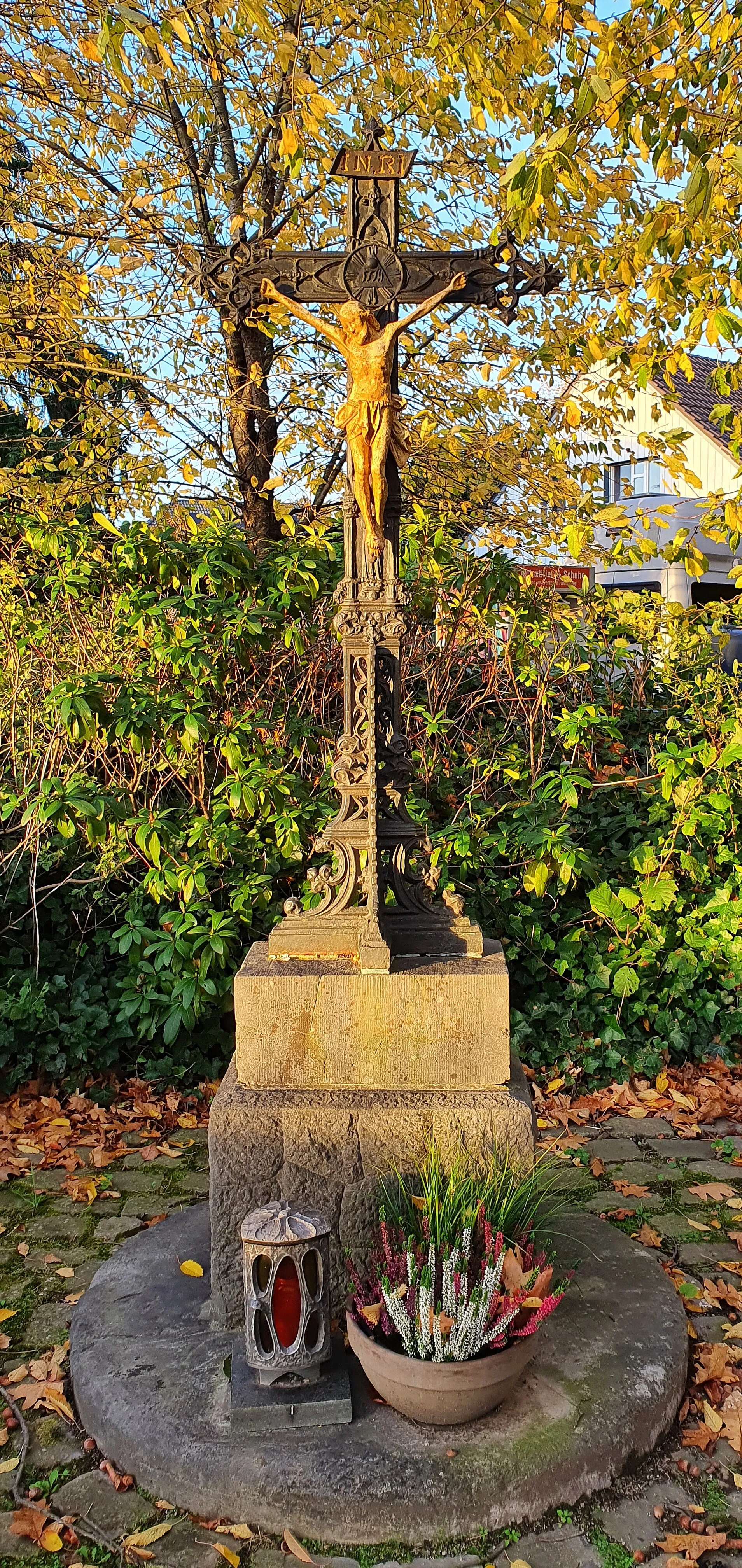 Photo showing: Baudenkmal Herzogenrath, Wegekreuz, Kohlscheid, Berensberger Straße, Paulinenhof, Oktober 2021, Wayside crosses in Herzogenrath