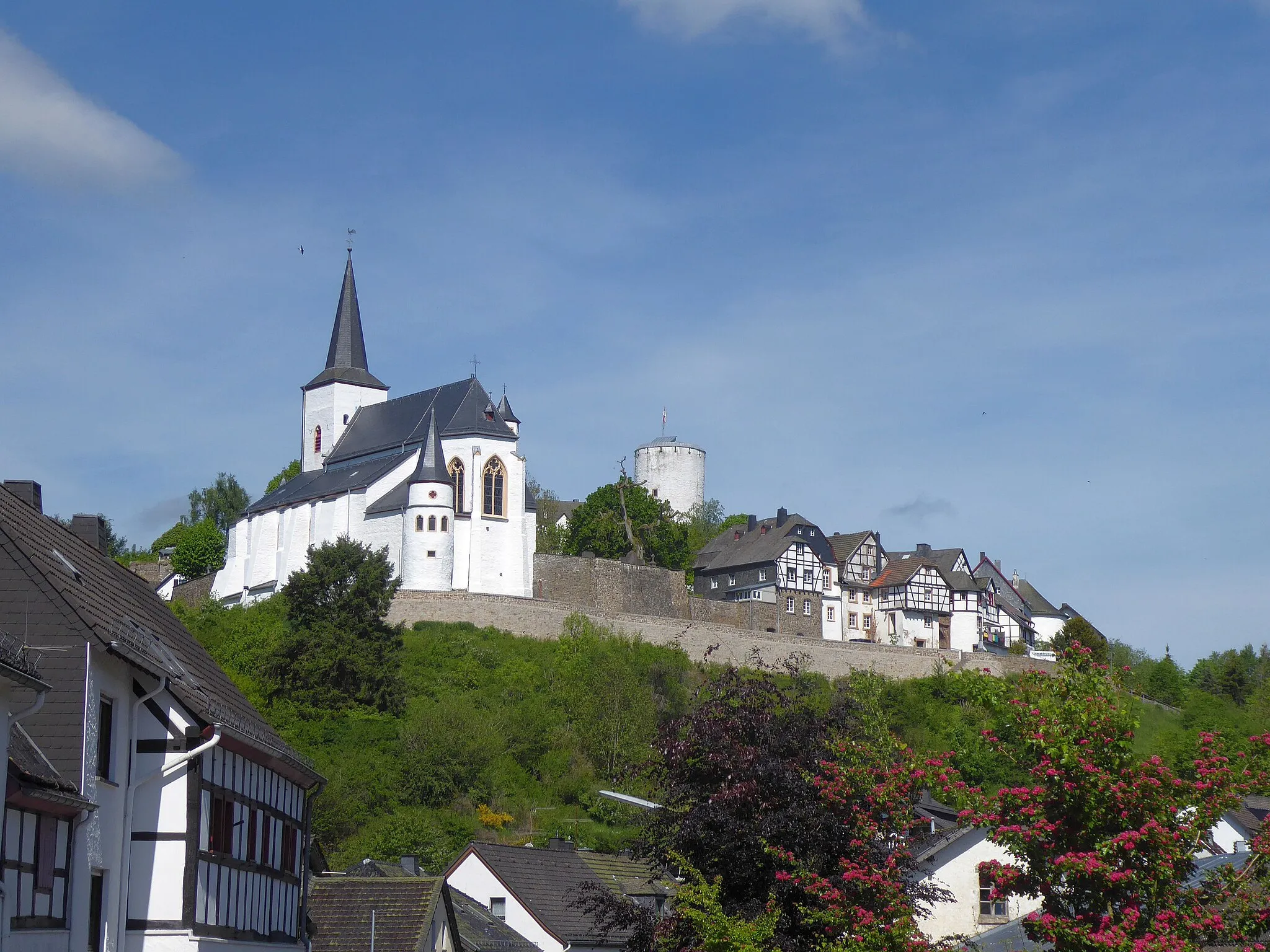 Photo showing: St. Matthias, Hellenthal-Reifferscheid