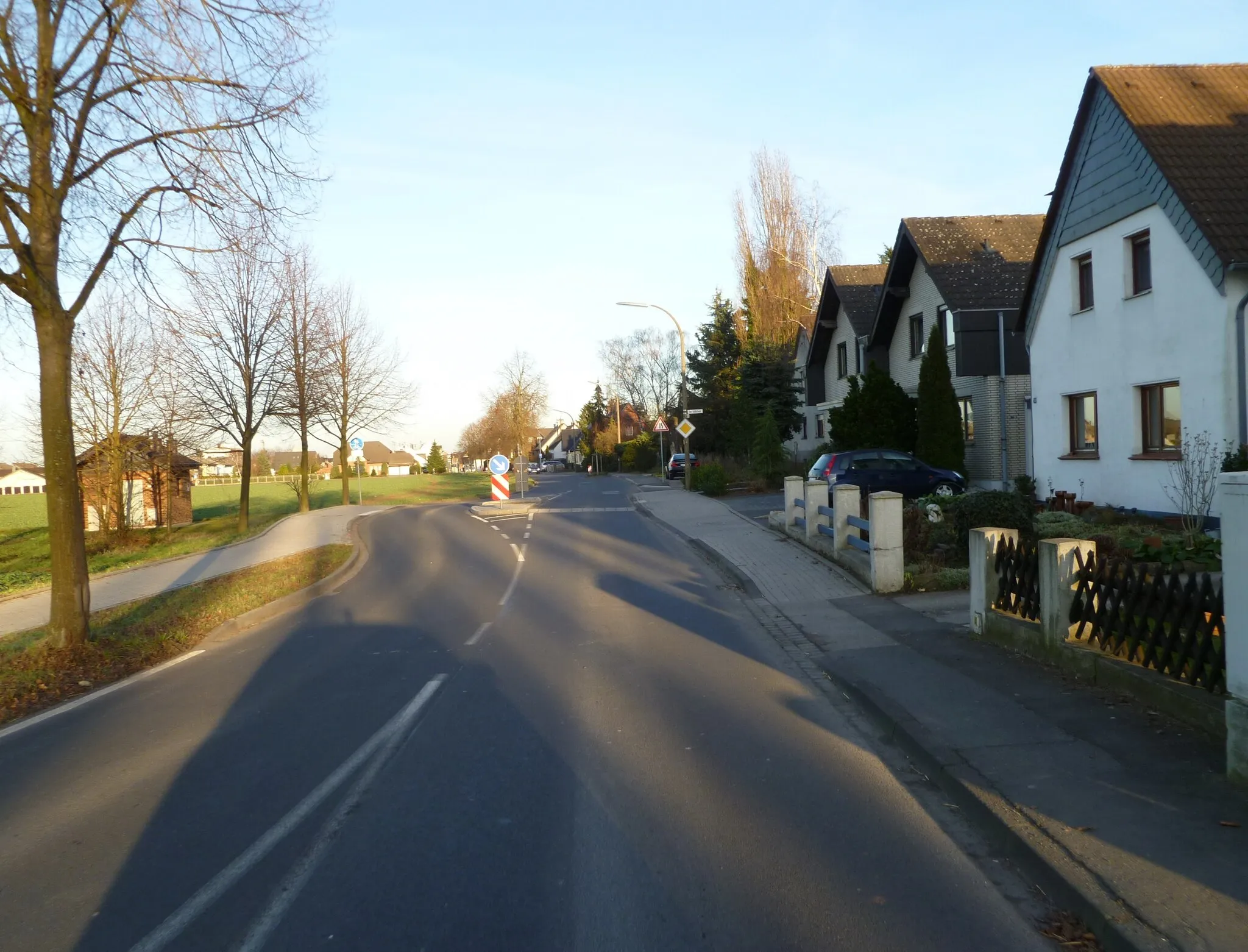 Photo showing: Niederkasseler Str. in Uckendorf