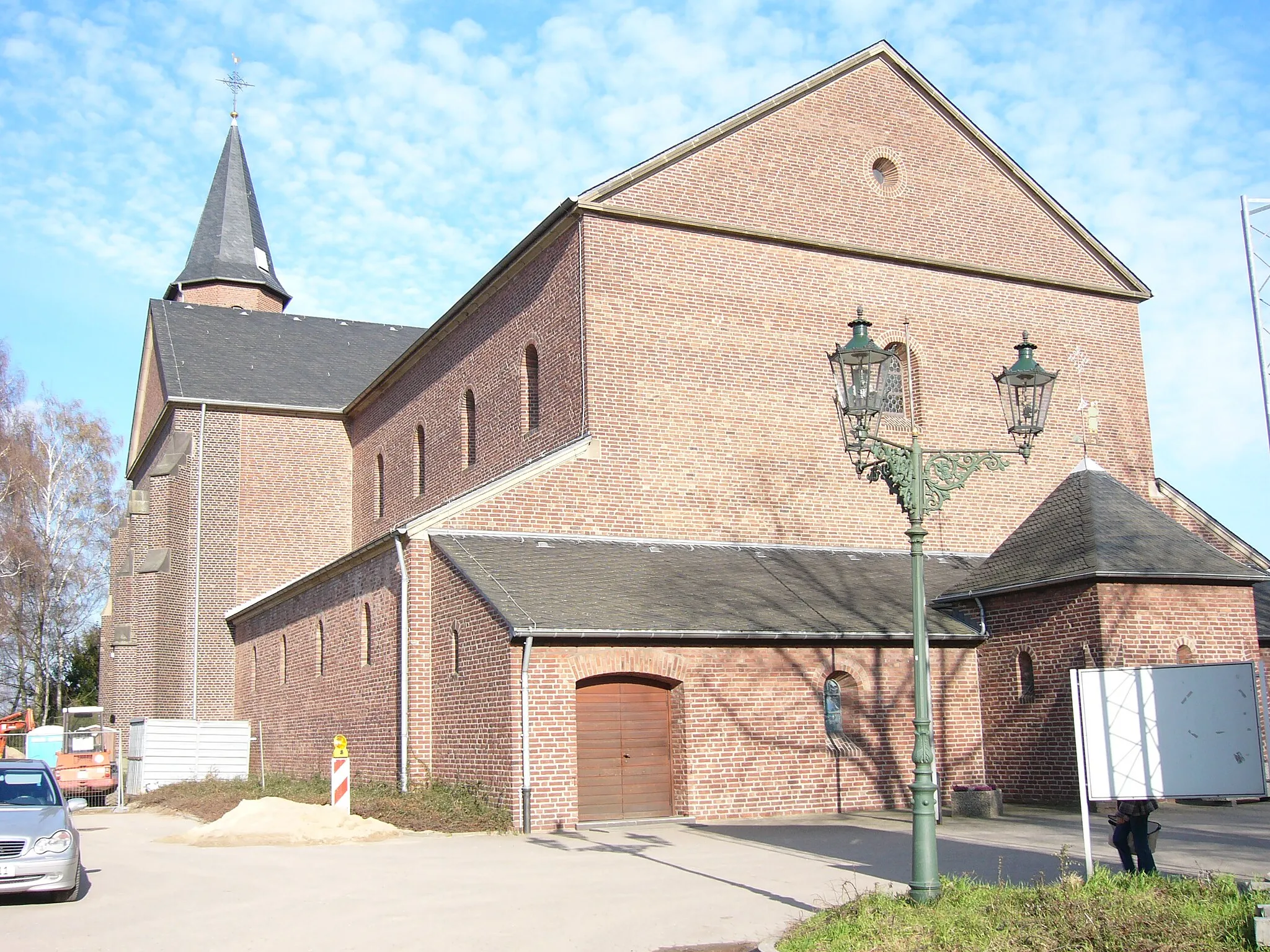 Photo showing: Roman-Cath. Church of Düsseldorf-Flehe