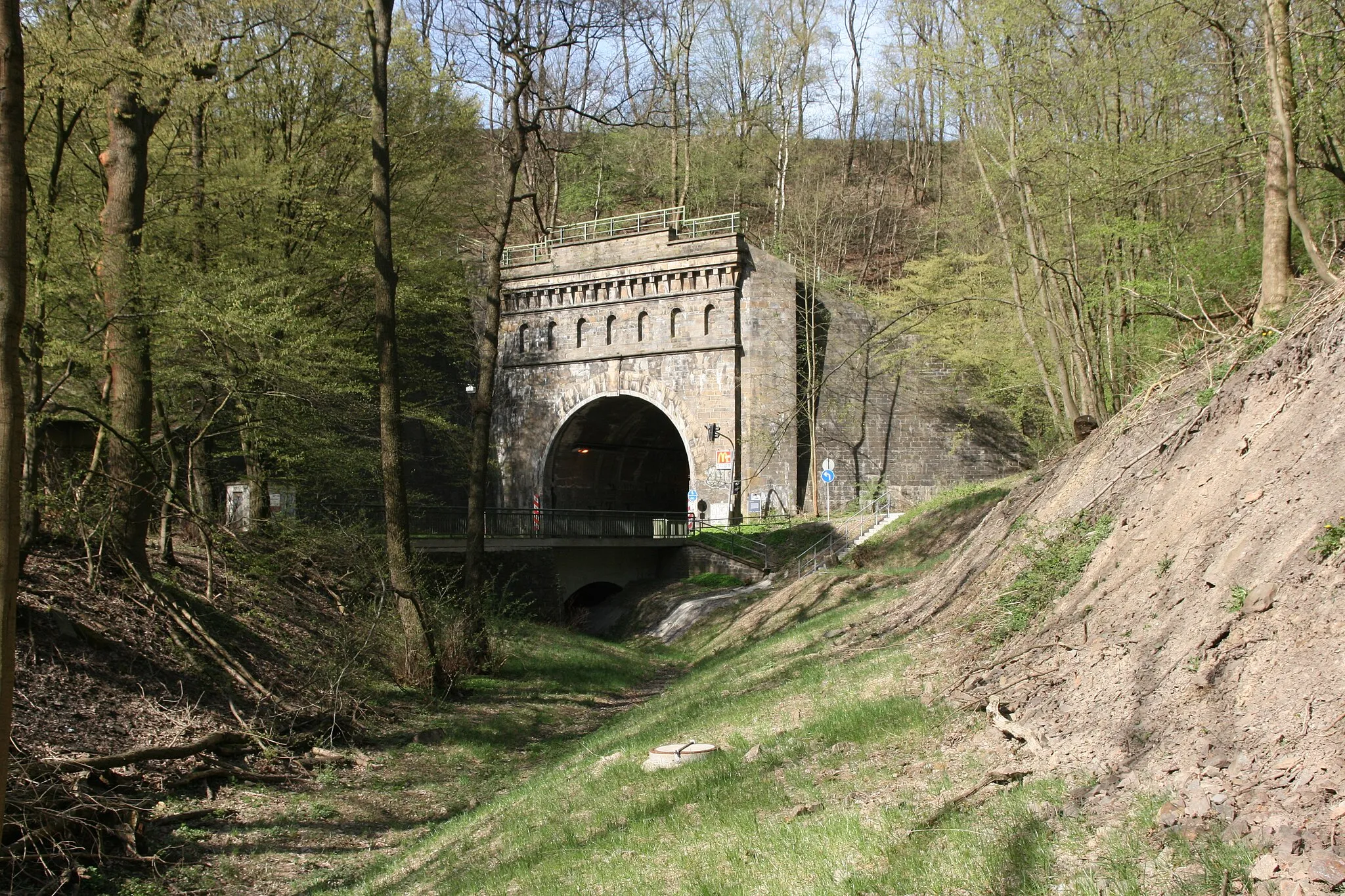 Photo showing: Kruiner Tunnel, Kölner Straße in Gevelsberg
