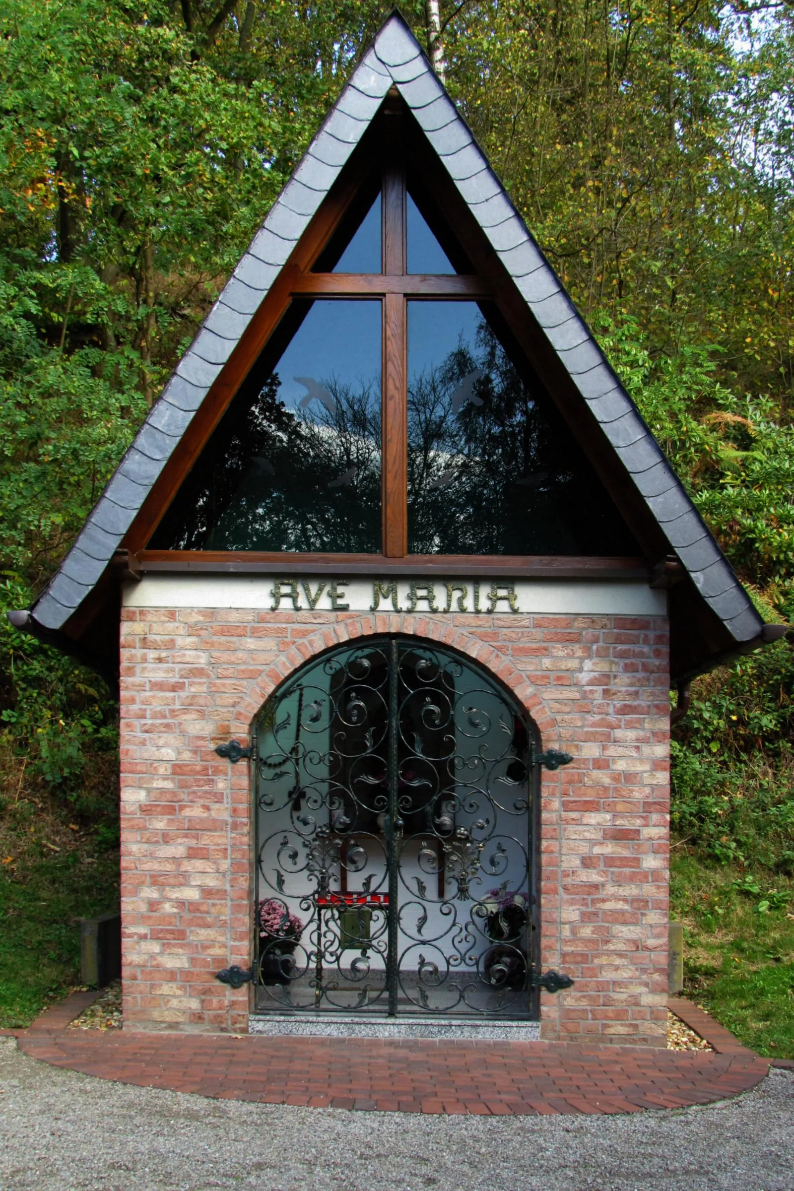 Photo showing: Ave-Maria-Kapelle im Broichbachtal in der Straße am Erlenbruch in Herzogenrath-Noppenberg in der Städteregion Aachen