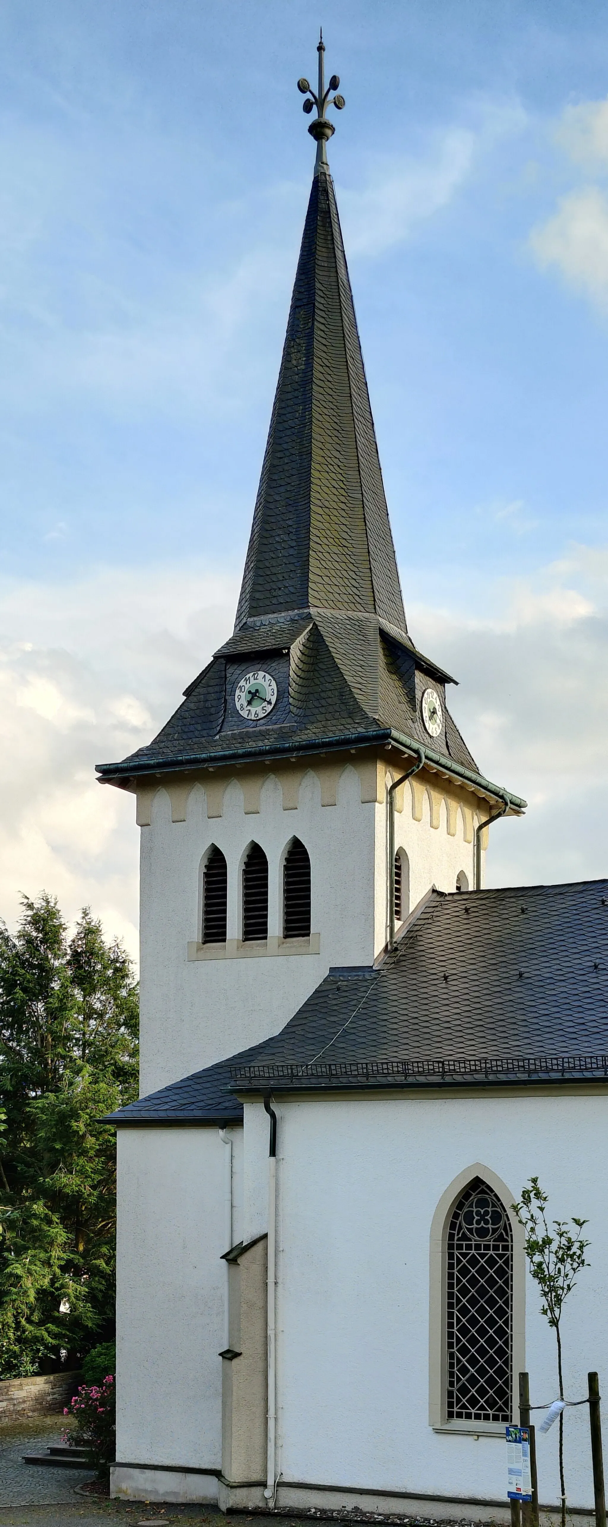 Photo showing: Evangelische Kirche Heidberg, Gemeinde Reichshof, Oberbergischer Kreis, Nordrhein-Westfalen, Deutschland