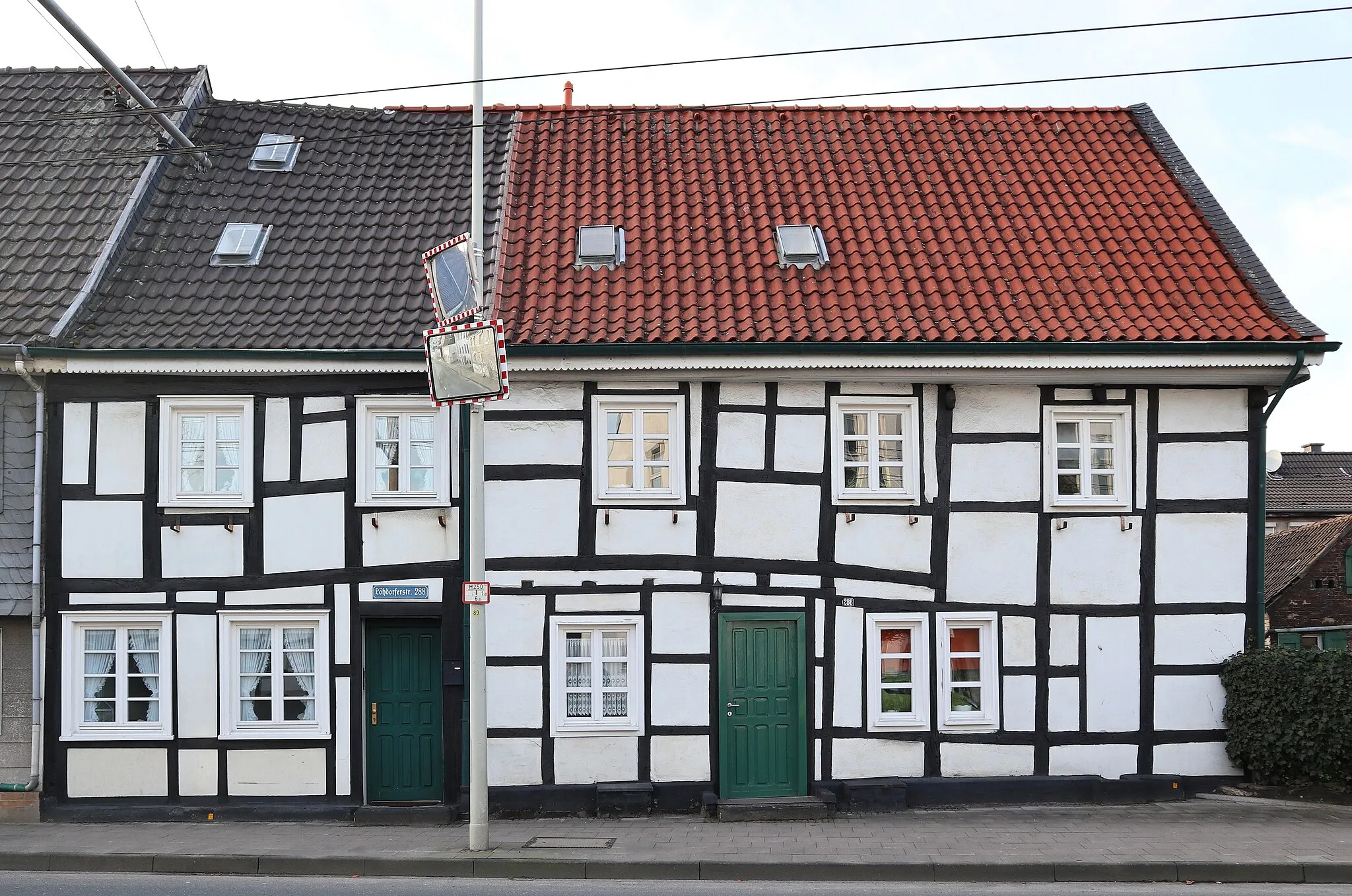 Photo showing: Baudenkmal Löhdorfer Straße 286, 286a, 288 in Solingen-Aufderhöhe, aufgenommen im Winter 2020/2021