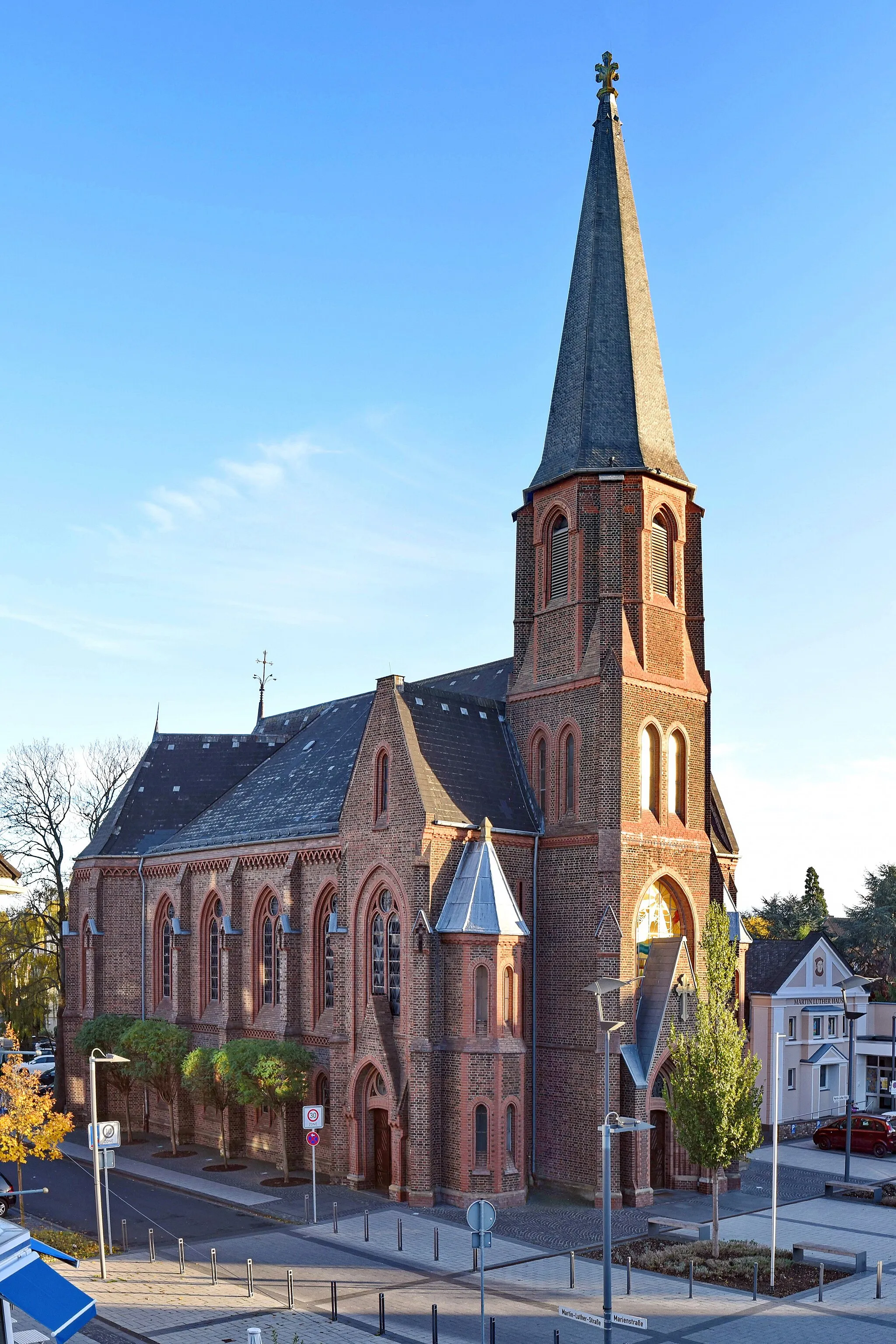 Photo showing: Ev. Dreieinigkeitskirche Außenansicht