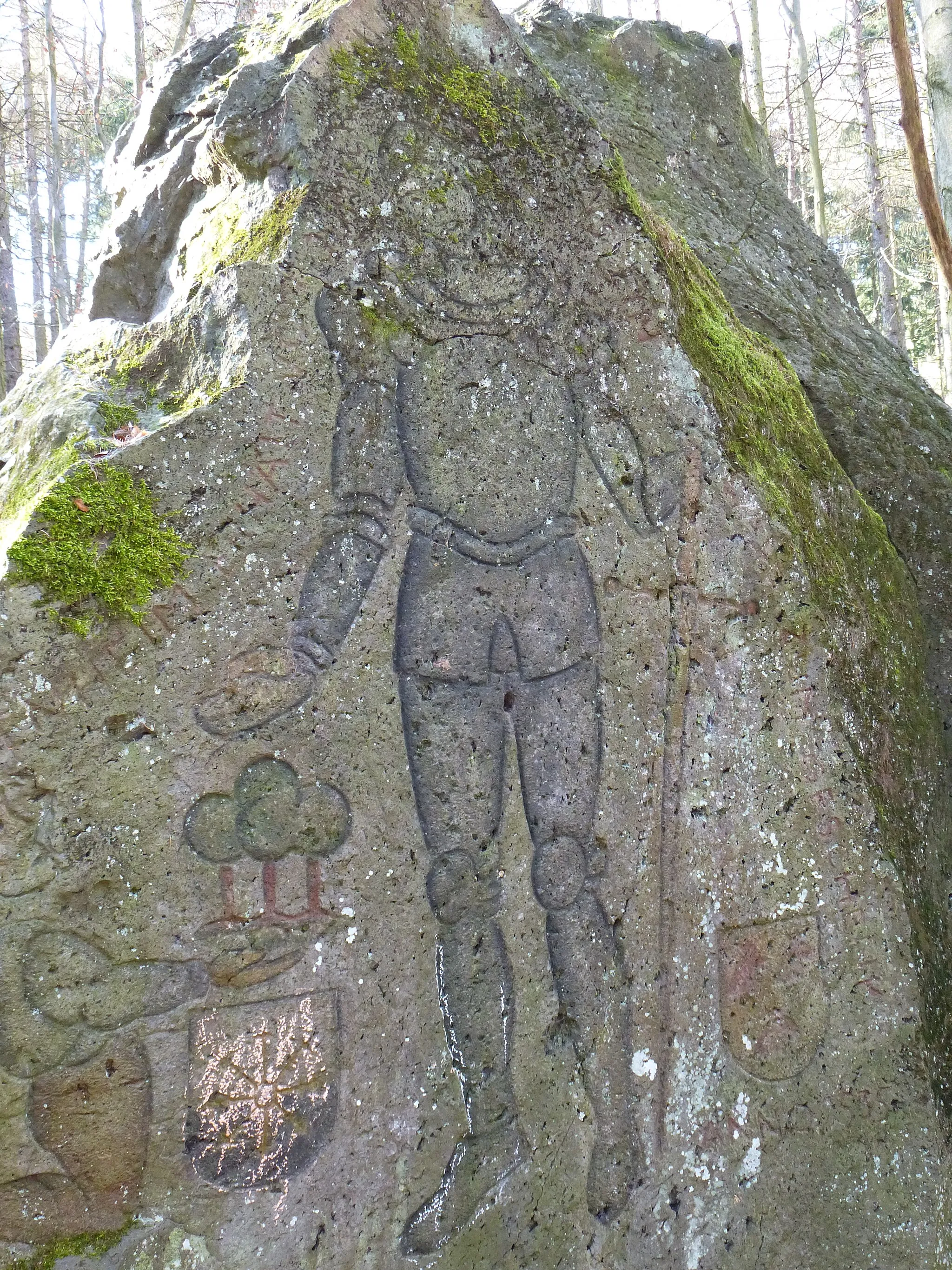 Photo showing: Relief of Junker Schilling on a basalt boulder in the Kottenheim forest, recreation area "Auf der Birk" (district of Mayen-Koblenz, Rhineland-Palatinate, Germany)