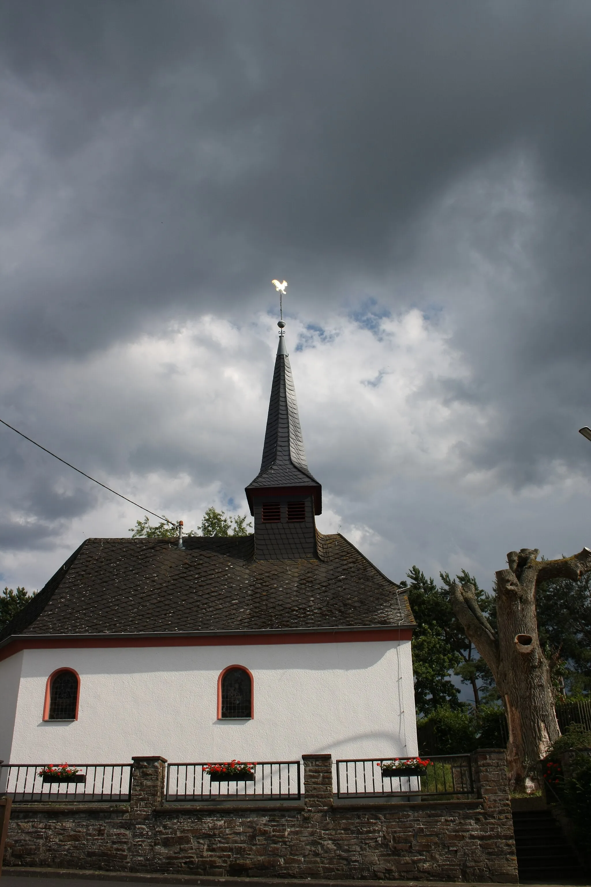 Photo showing: Katholische Kapelle St. Apollinaris in Winnerath