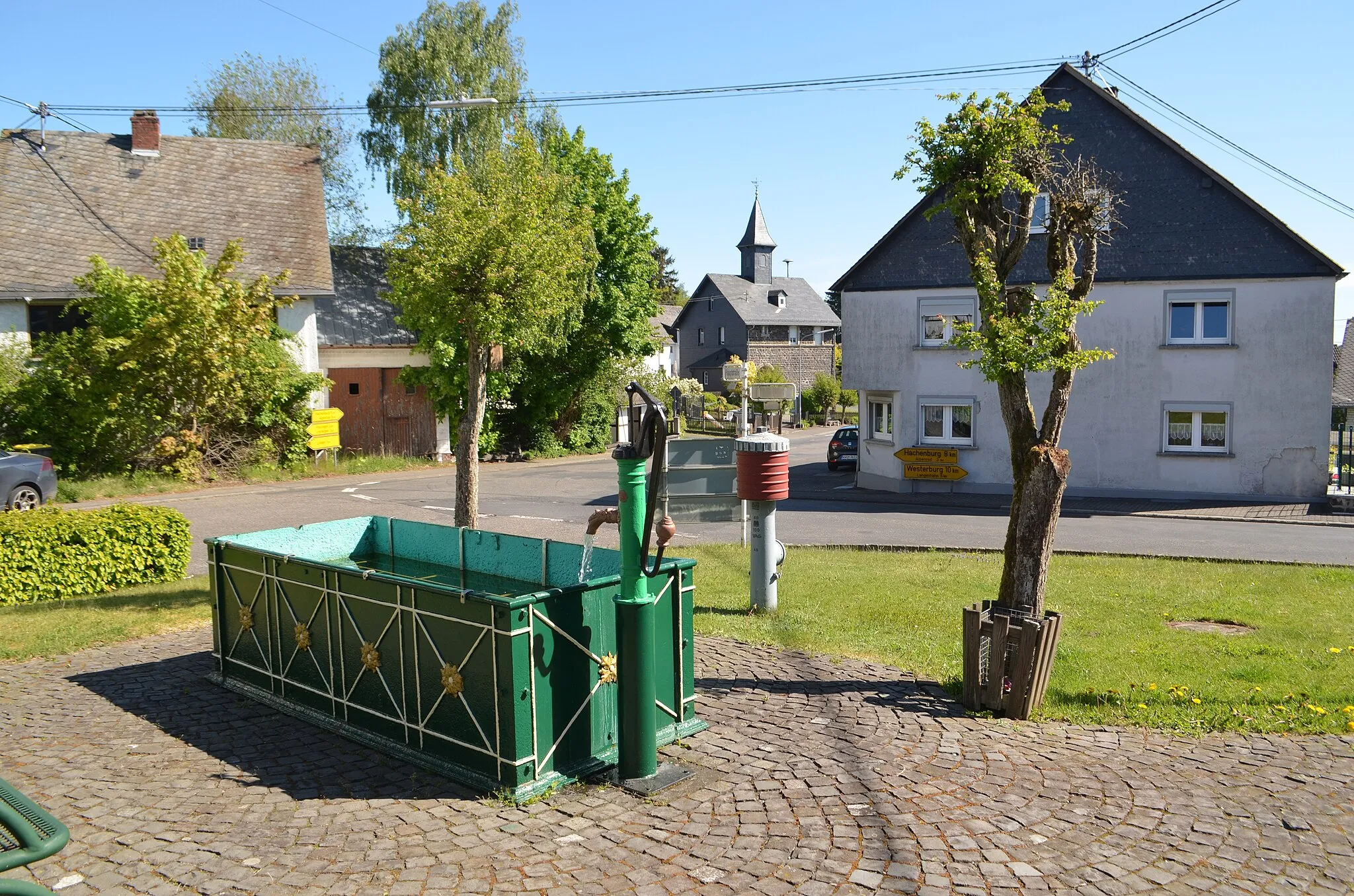 Photo showing: Lochum, Brunnen