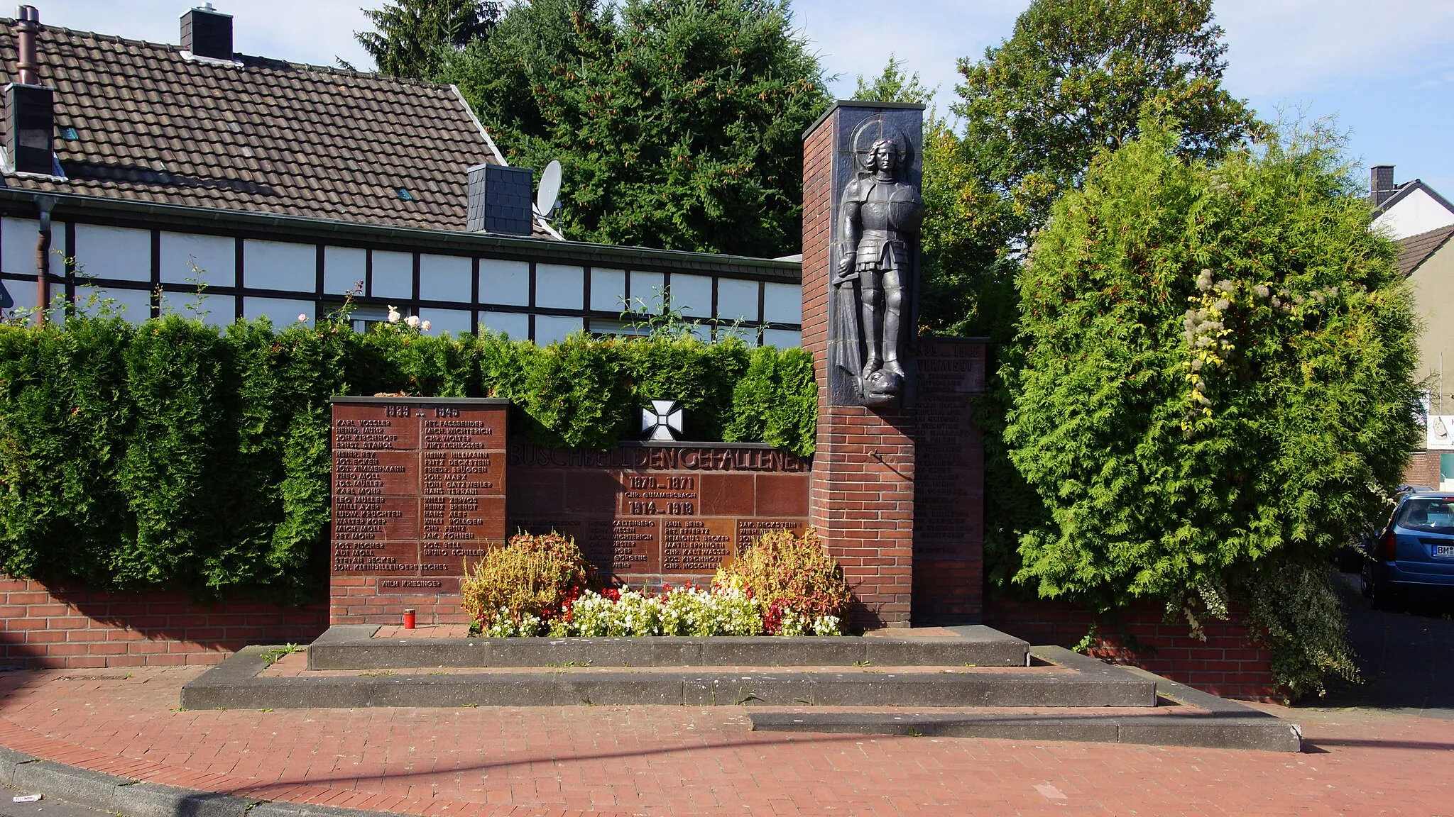 Photo showing: Kriegsdenkmal in Frechen-Buschbell