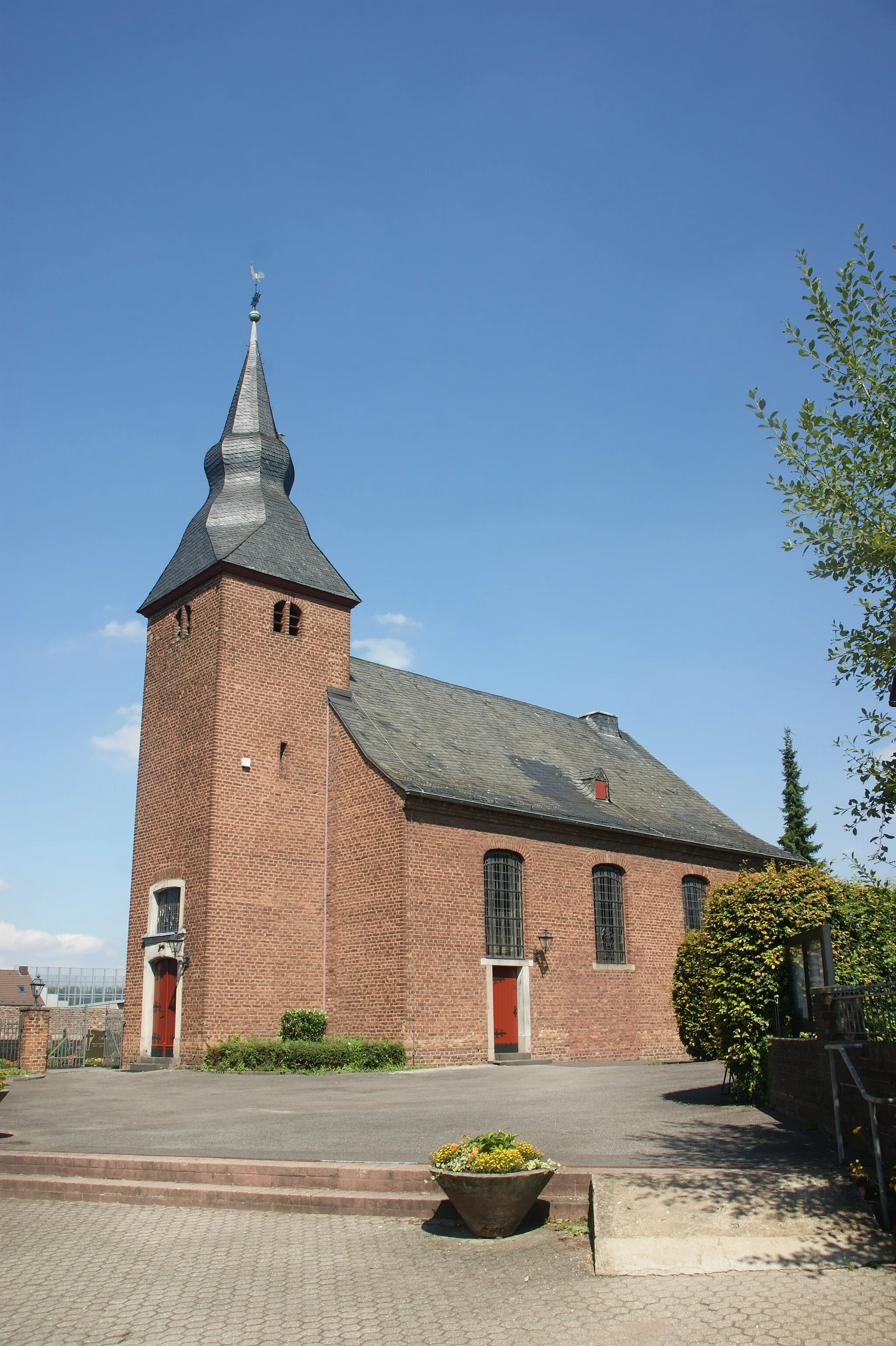 Photo showing: St. Cyriakus Götzenkirchen in Horrem