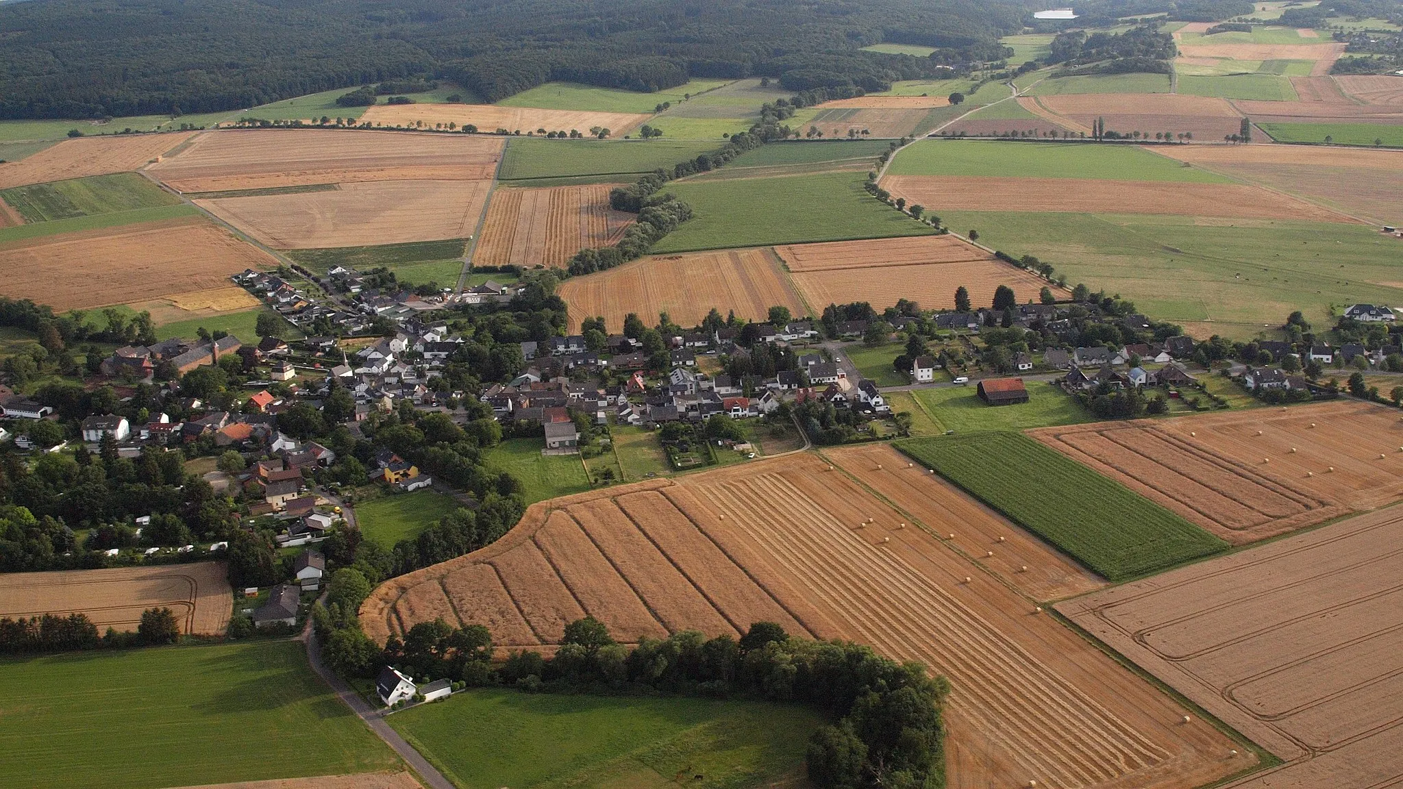 Photo showing: Schweinheim, Luftaufnahme (2015)